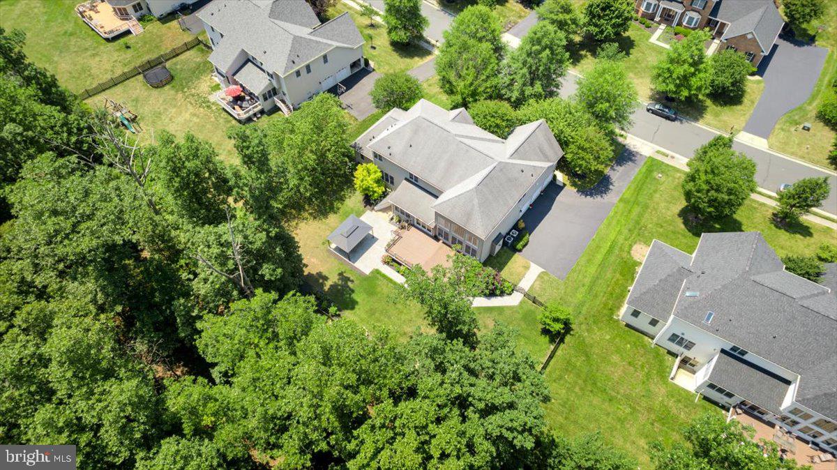 LOUDOUN VALLEY ESTATES - Residential