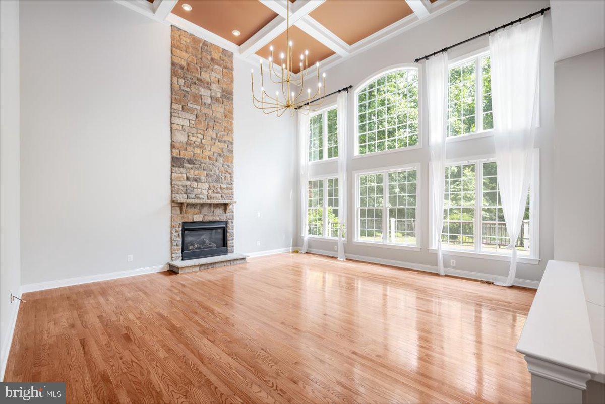 LOUDOUN VALLEY ESTATES - Residential