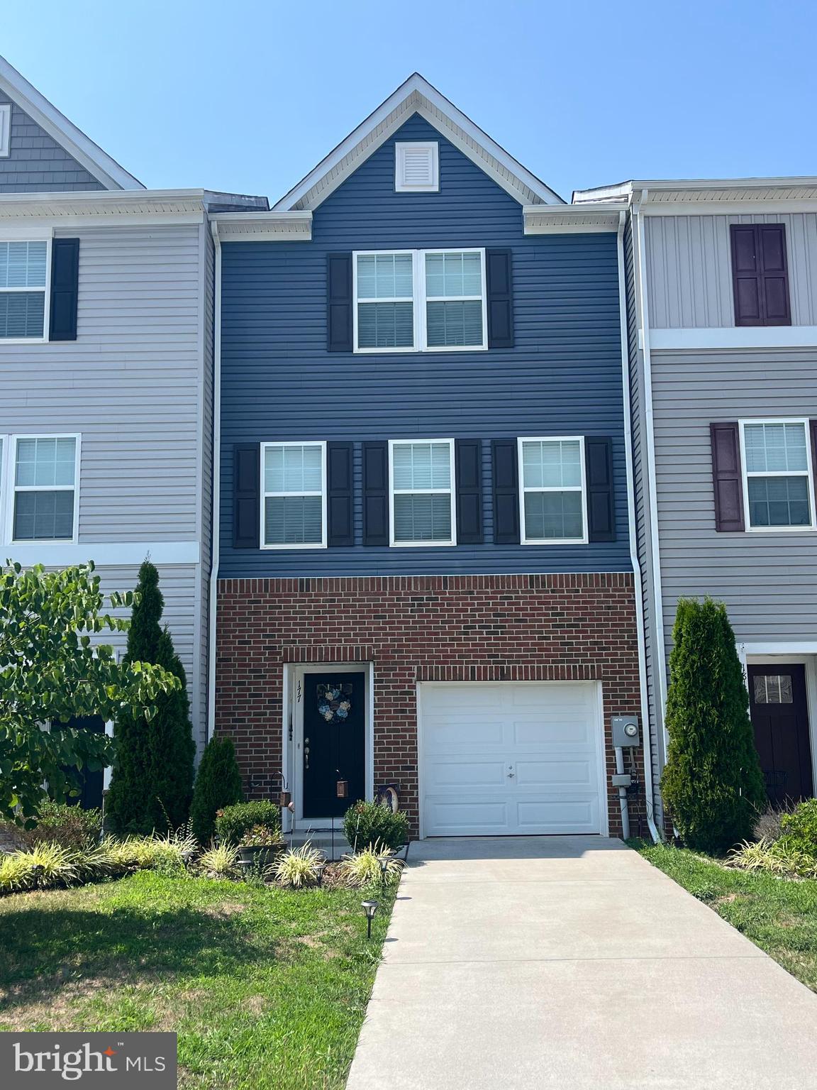 BERKELEY RIDGE - Residential