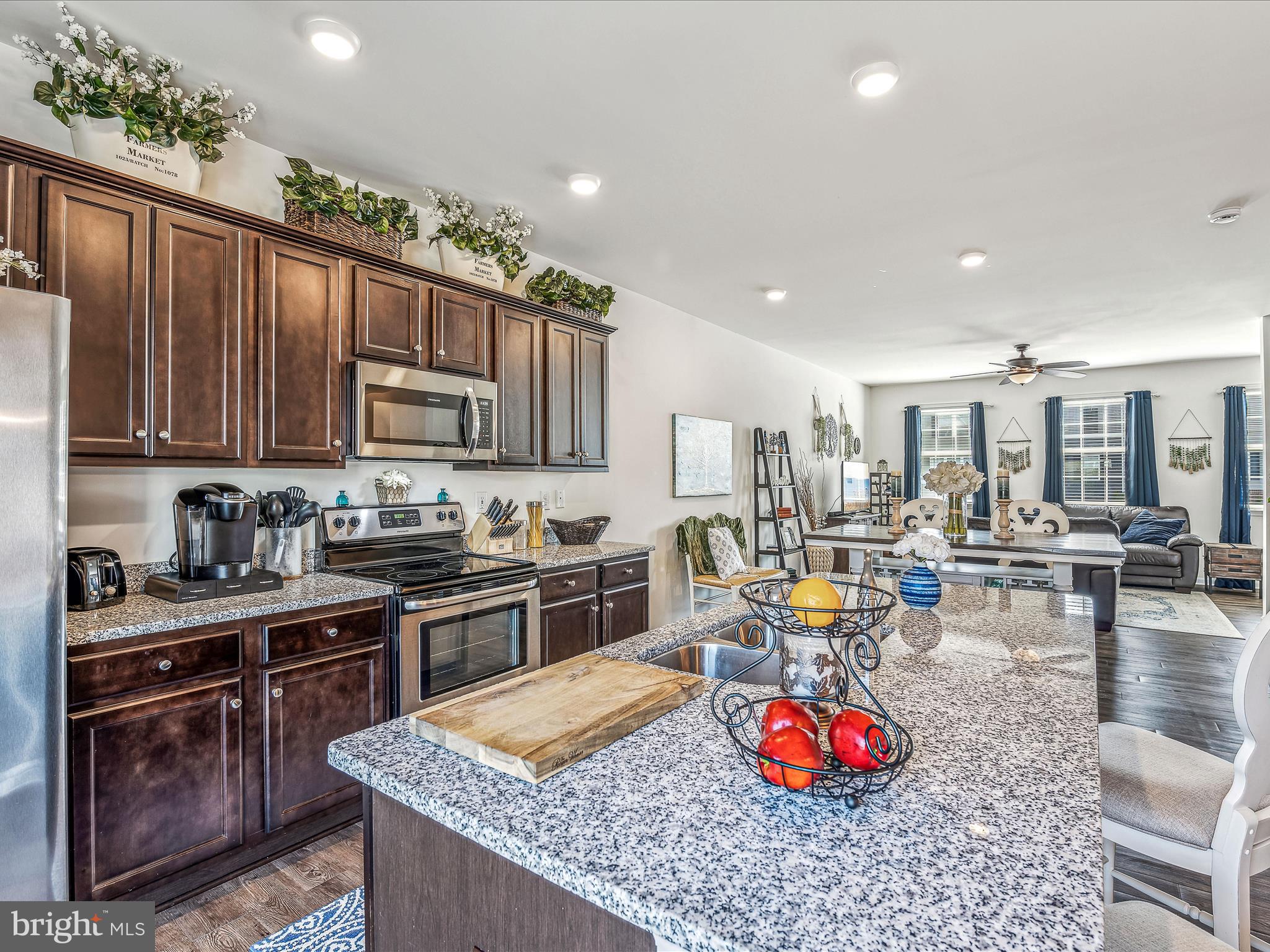 BERKELEY RIDGE - Residential