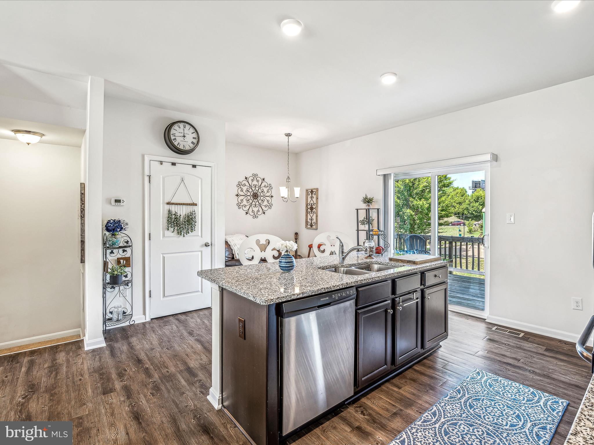 BERKELEY RIDGE - Residential