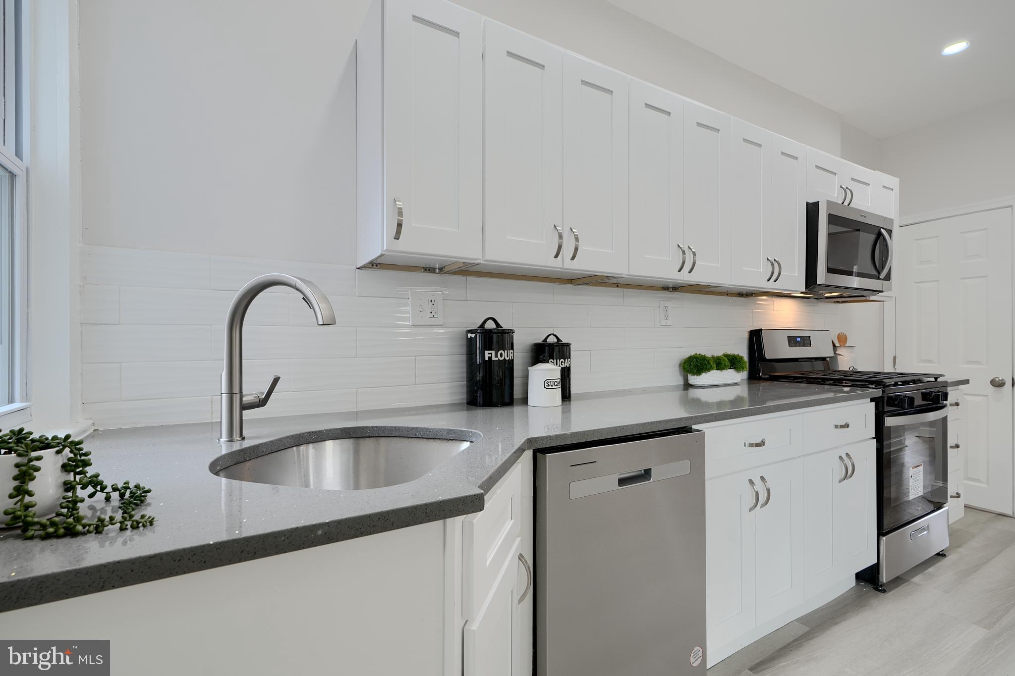 WINDSOR HILLS - Residential