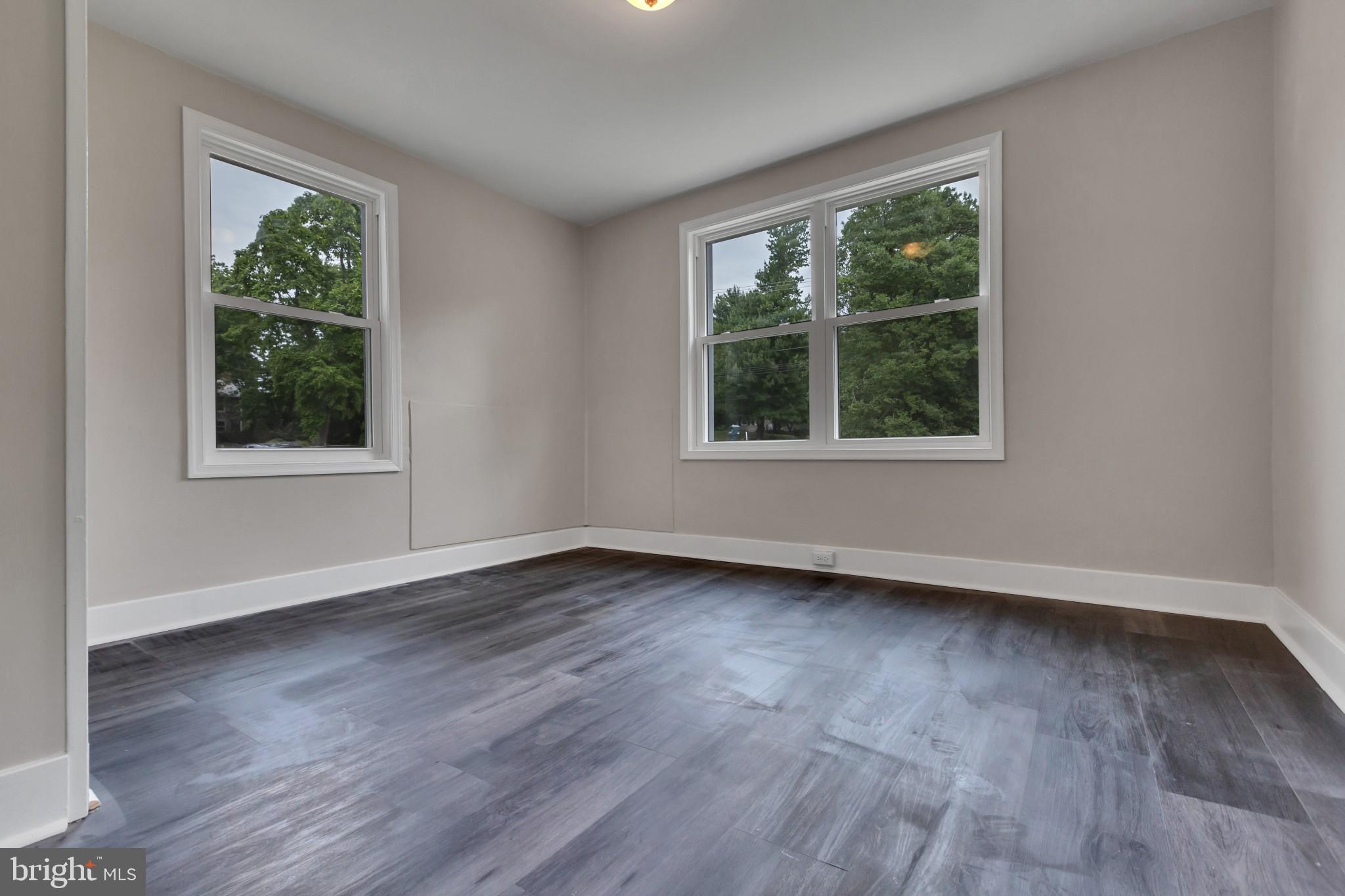 000 - Residential Lease