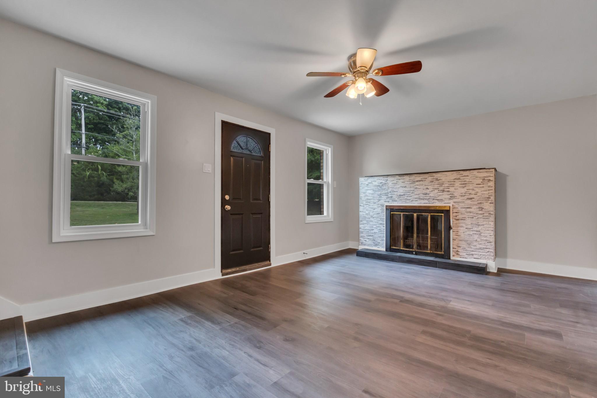 000 - Residential Lease