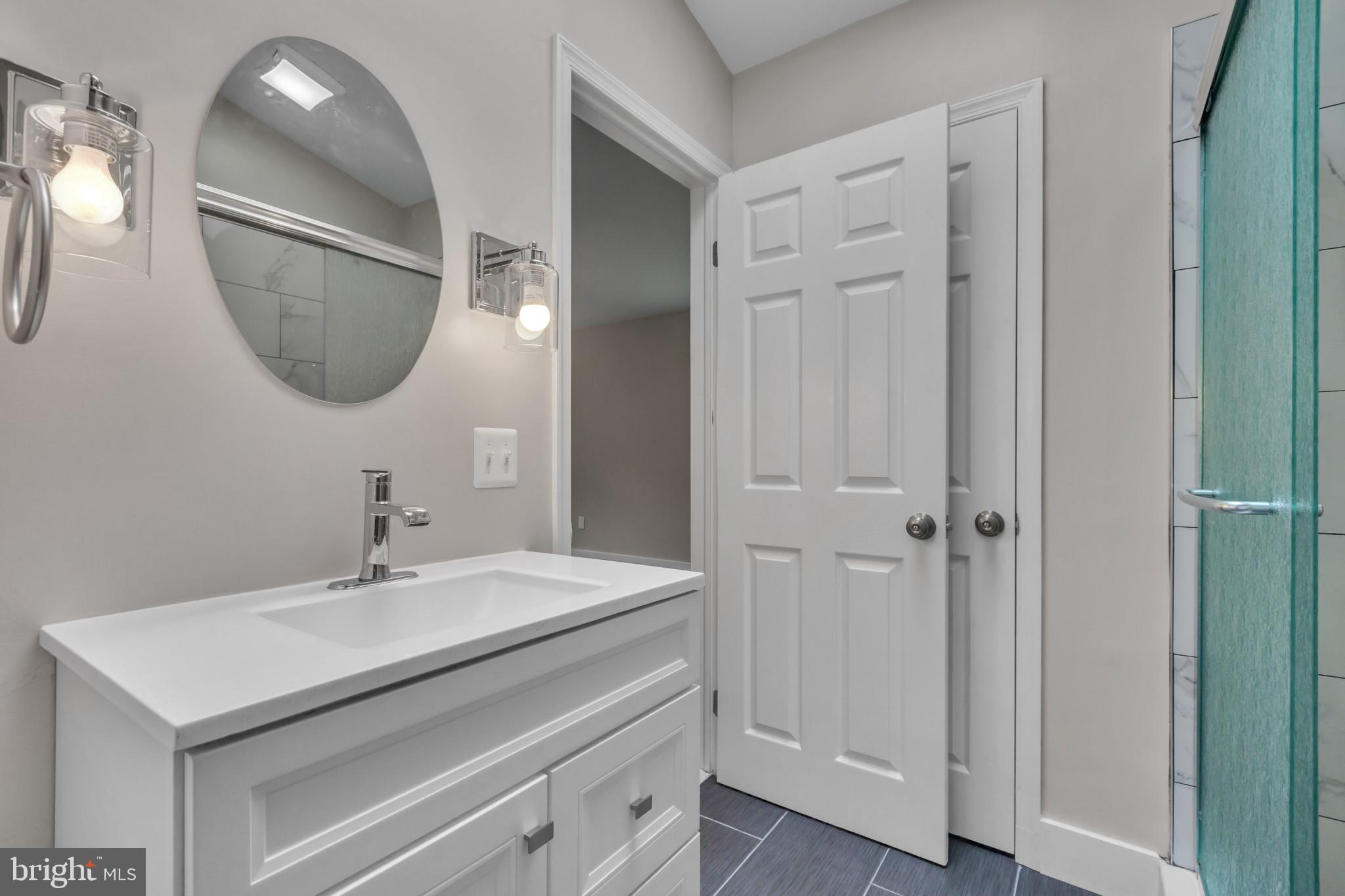 000 - Residential Lease