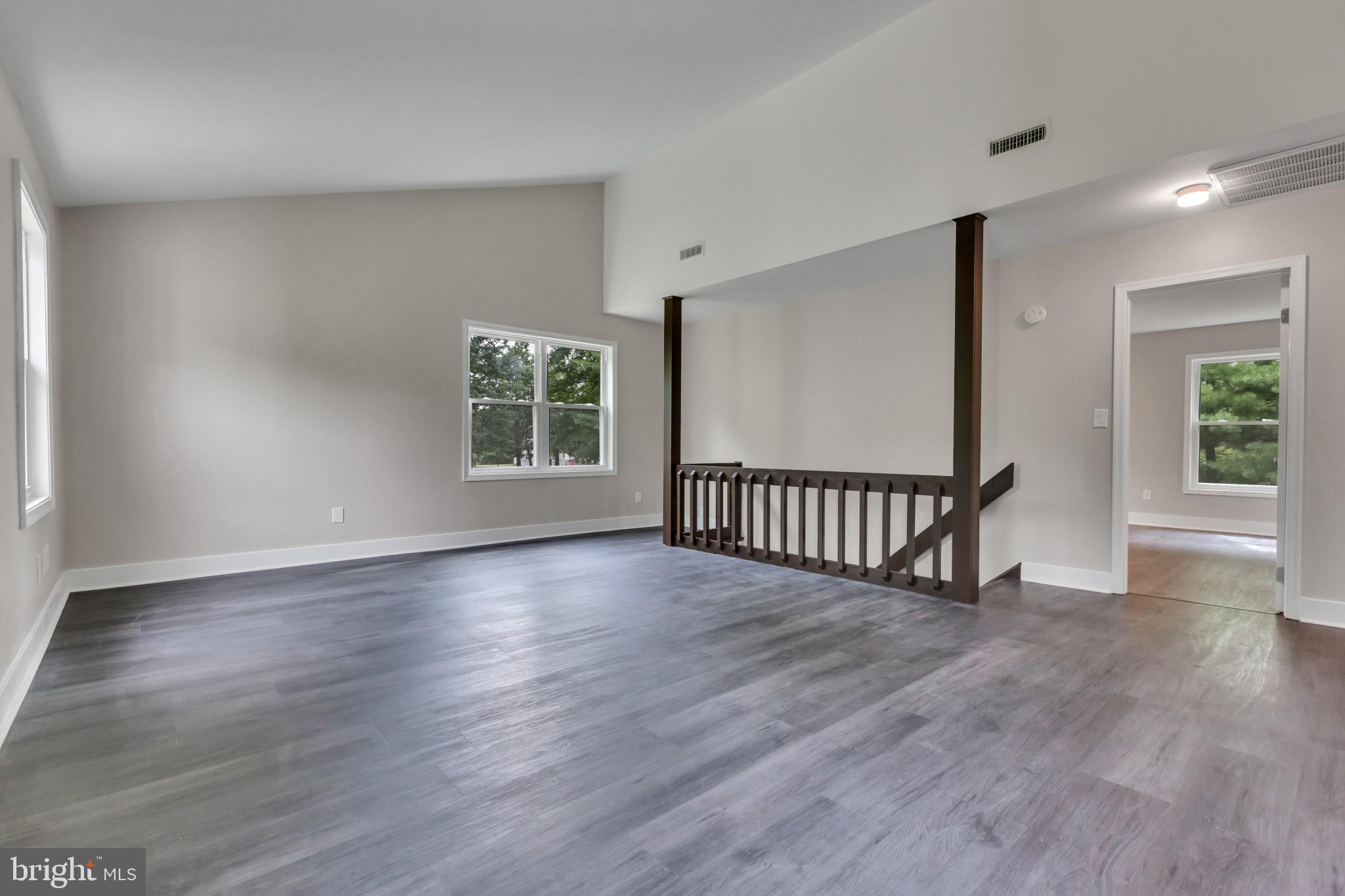 000 - Residential Lease