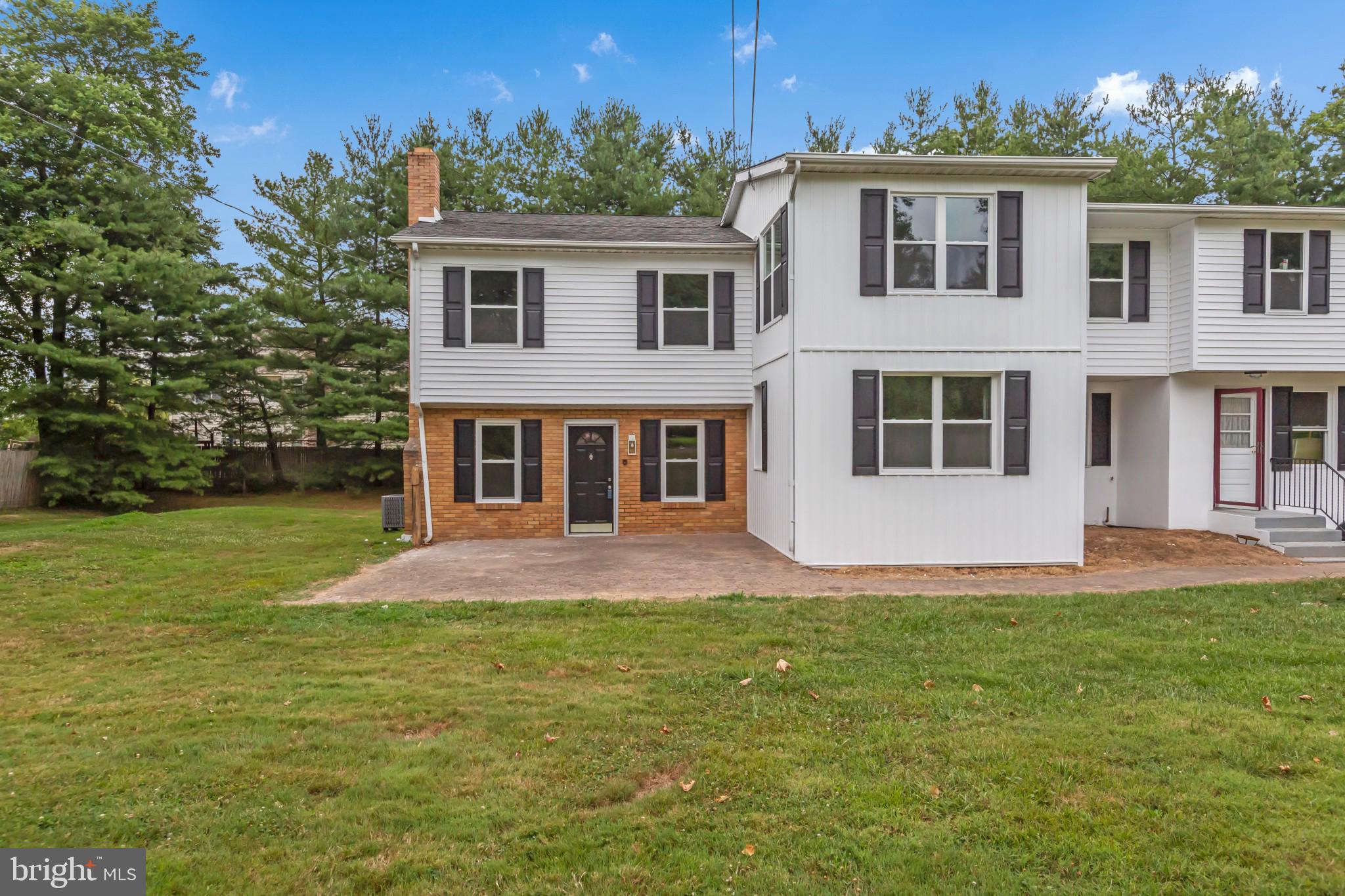 000 - Residential Lease