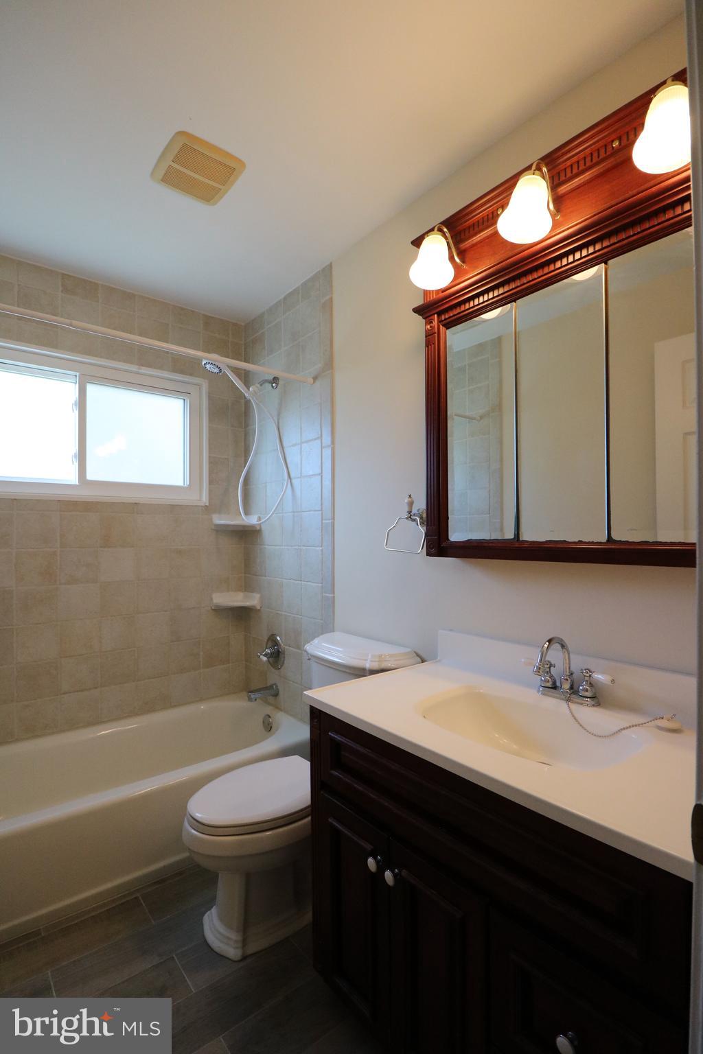 TWINBROOK - Residential Lease