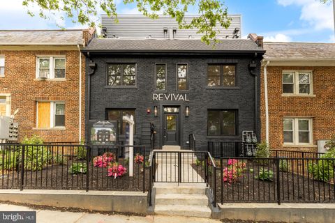 1325 ORREN STREET NE WASHINGTON DC 20002