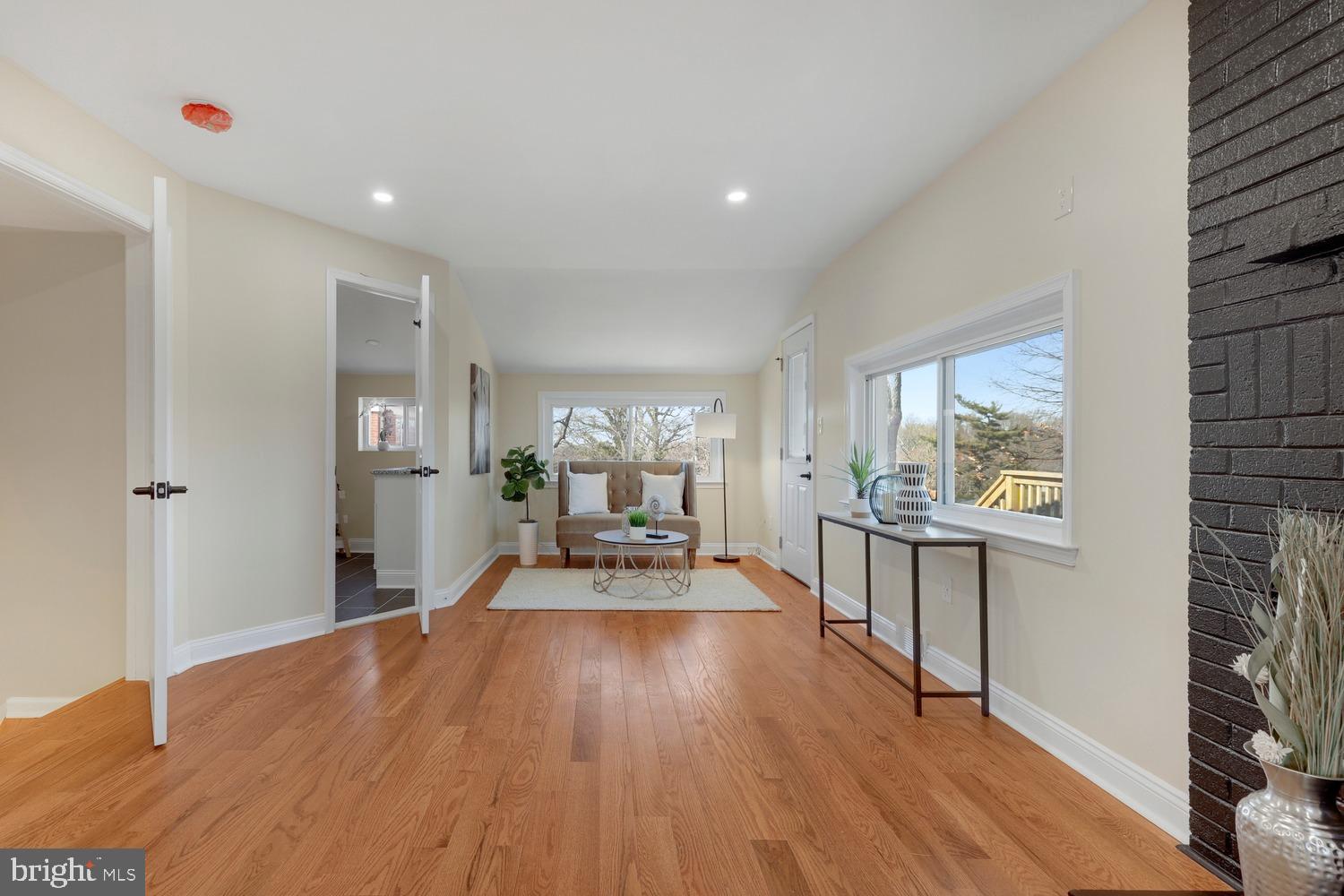 HILLCREST GARDENS - Residential