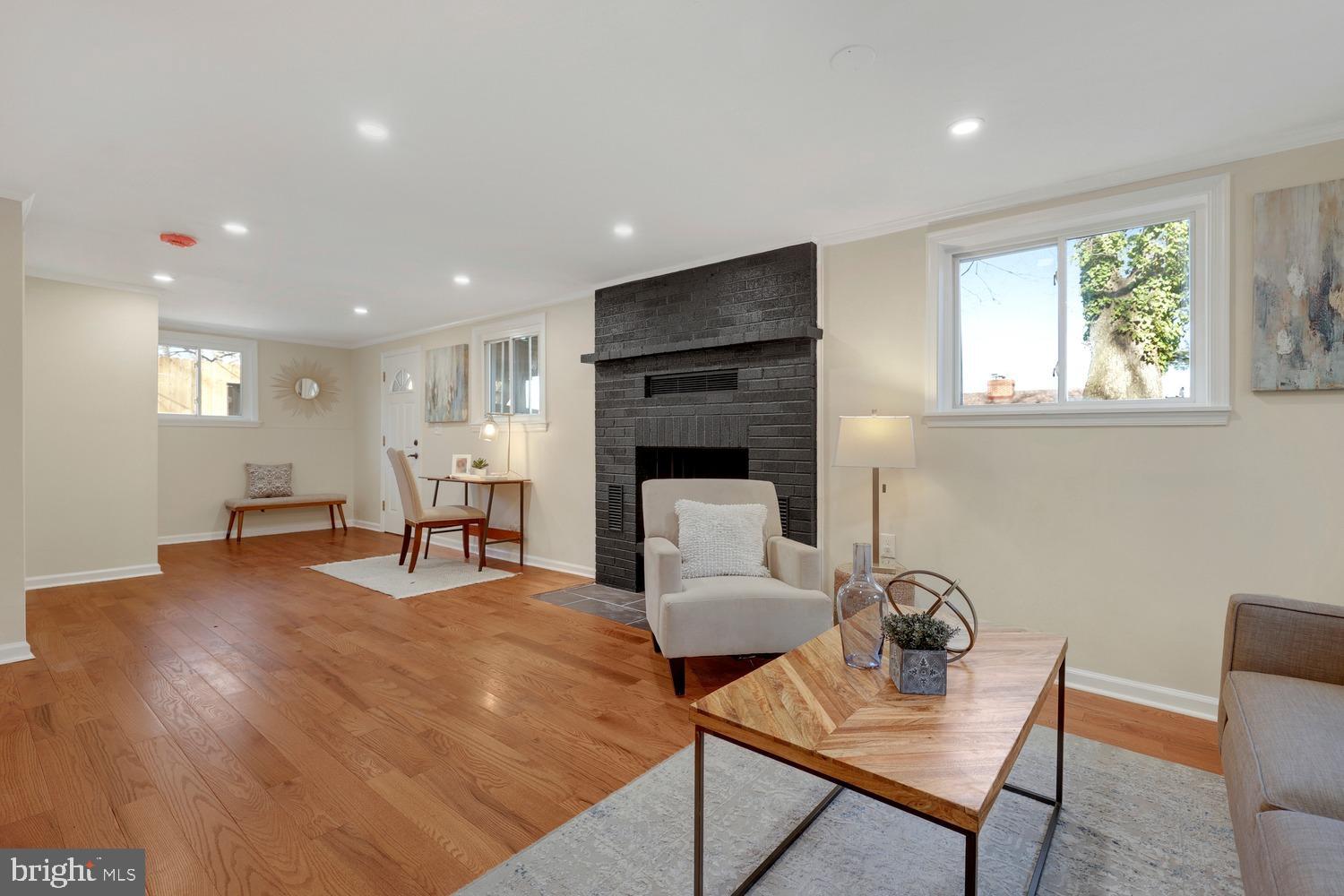 HILLCREST GARDENS - Residential