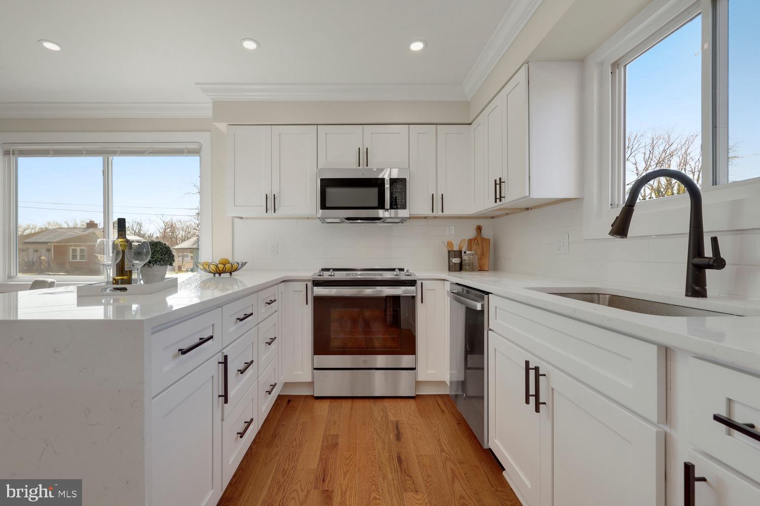 HILLCREST GARDENS - Residential