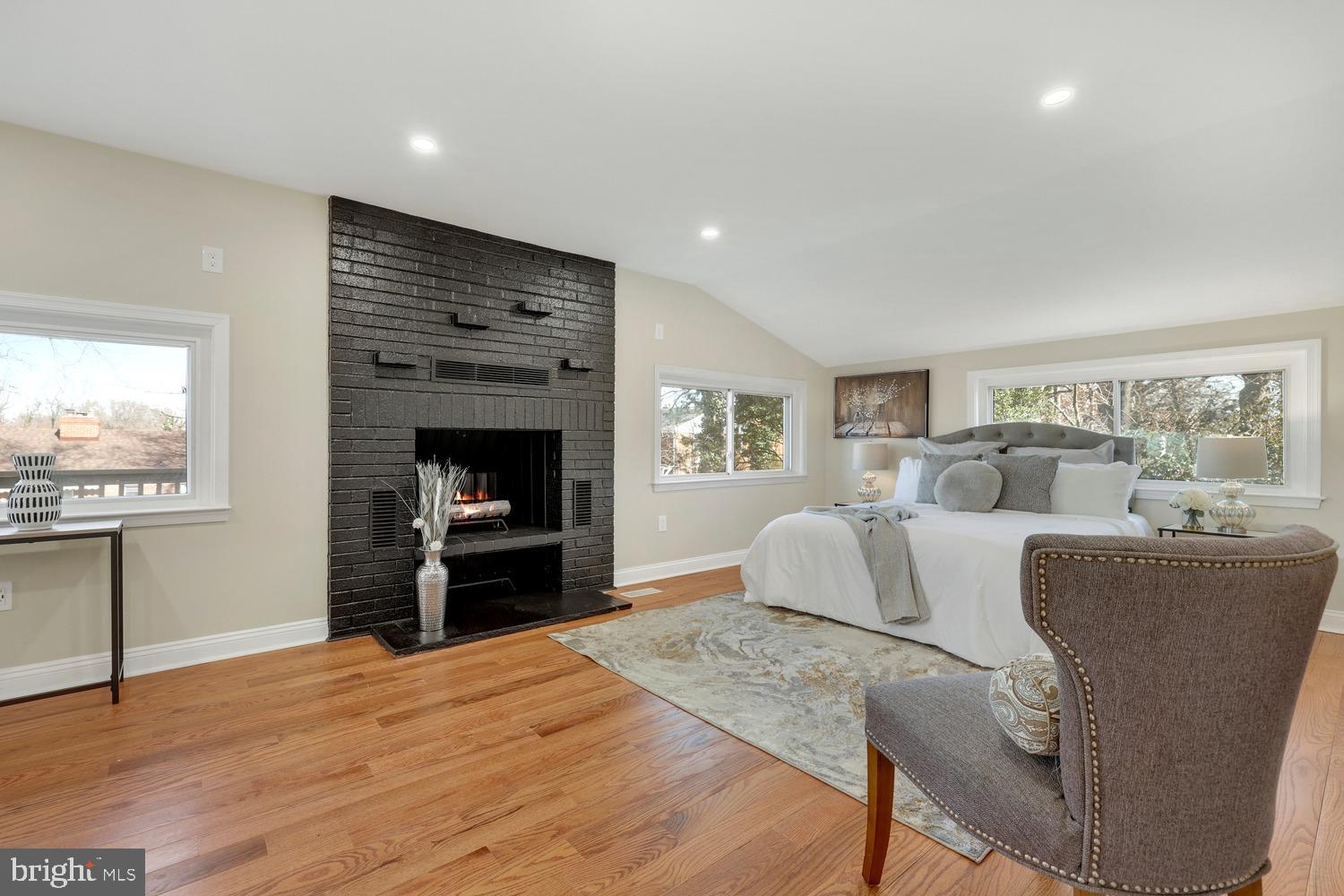 HILLCREST GARDENS - Residential