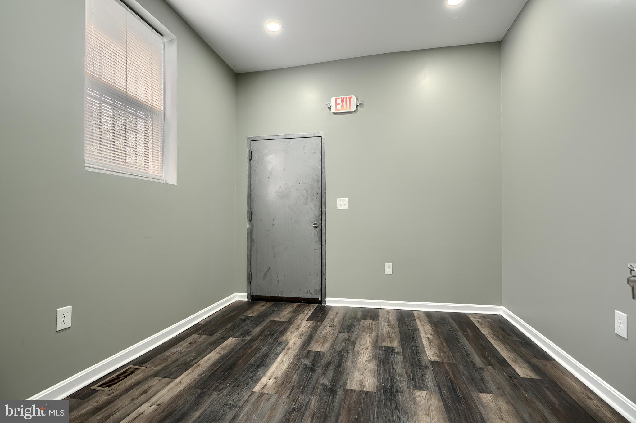 NONE AVAILABLE - Commercial Lease