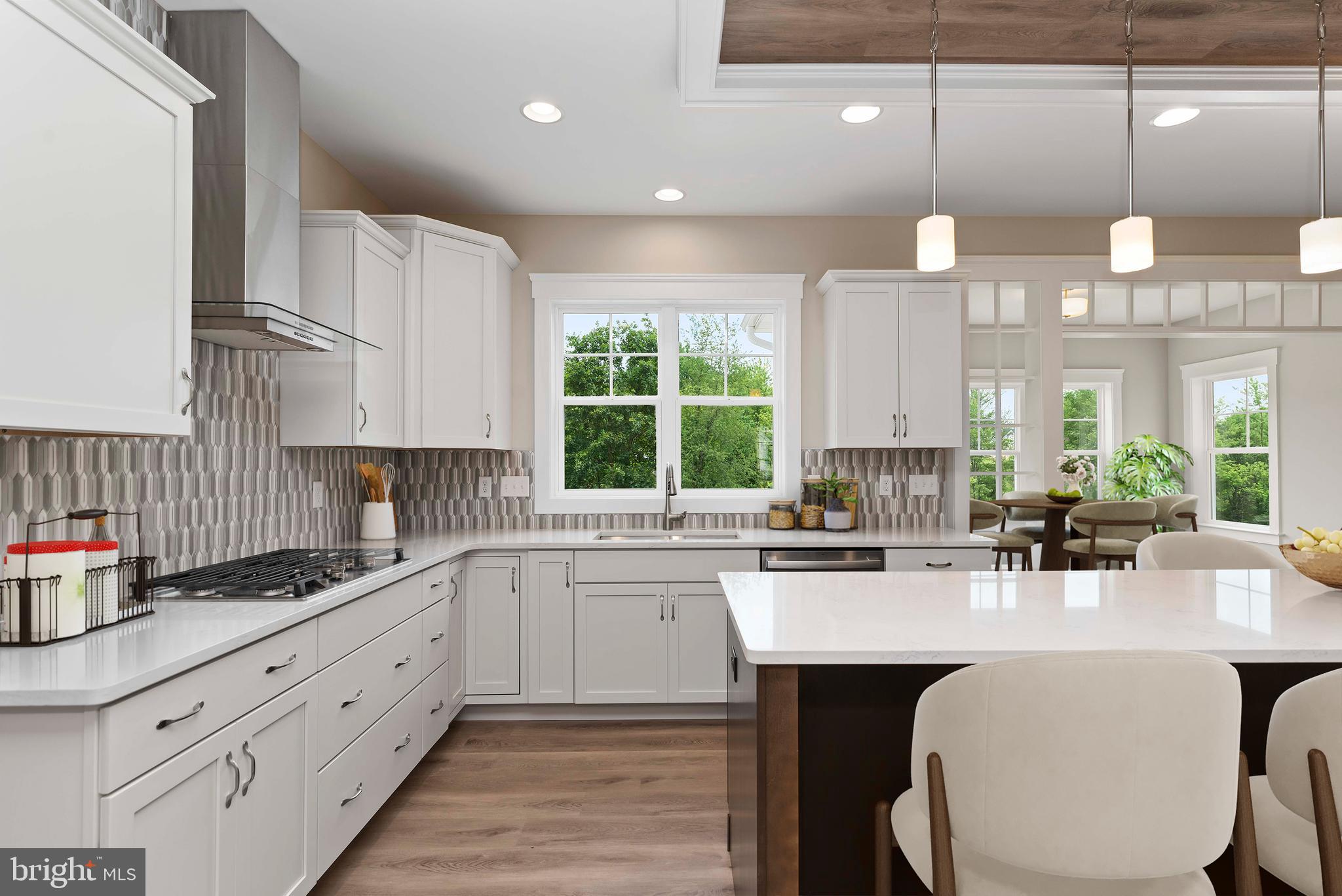 WILSHIRE ESTATES - Residential