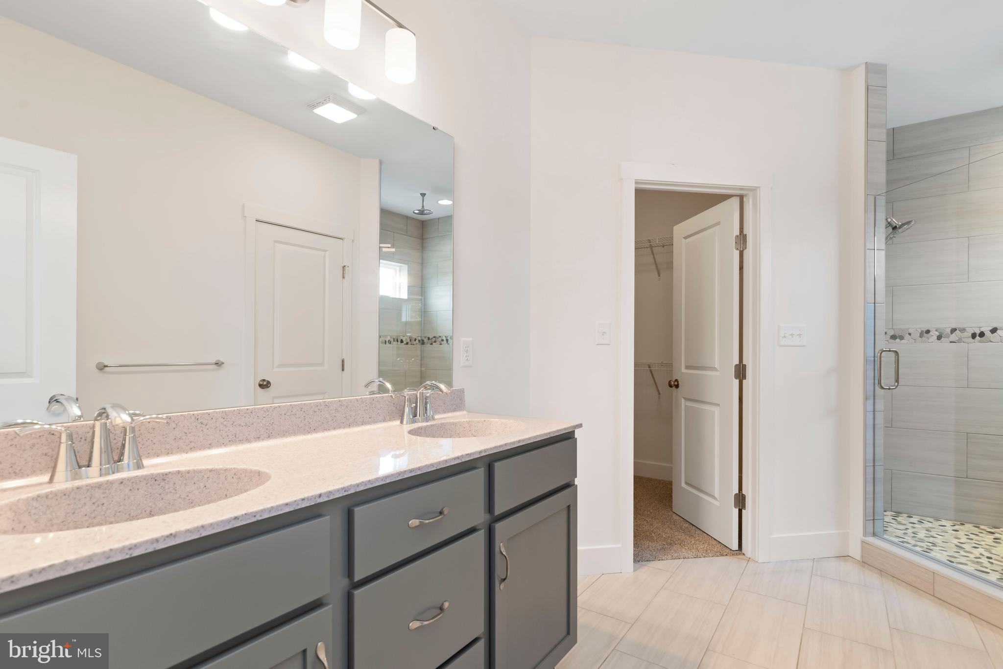 WILSHIRE ESTATES - Residential