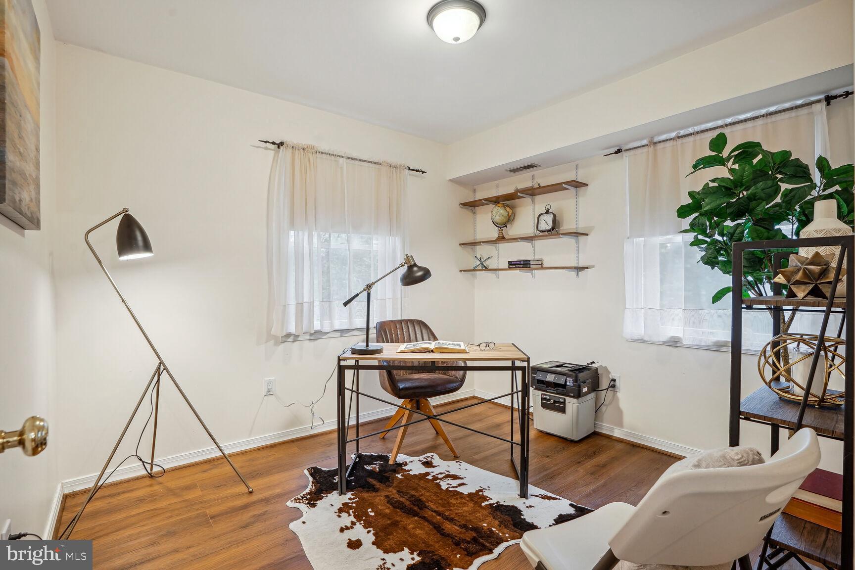 WICKFORD - Residential