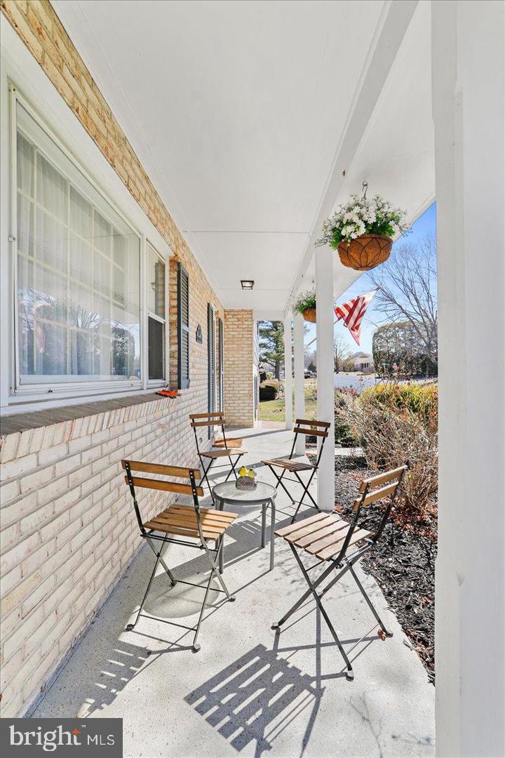 173 COLONIAL DRIVE