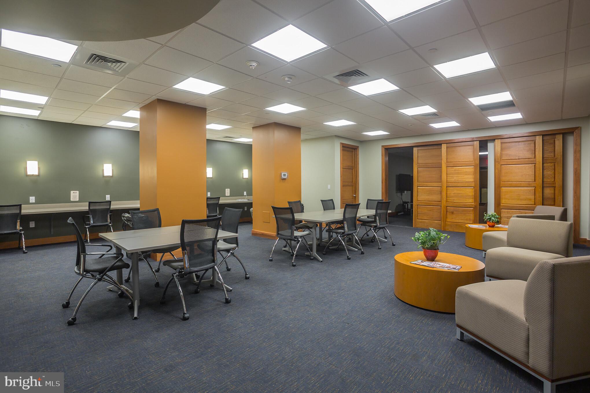 ART MUSEUM AREA - Residential