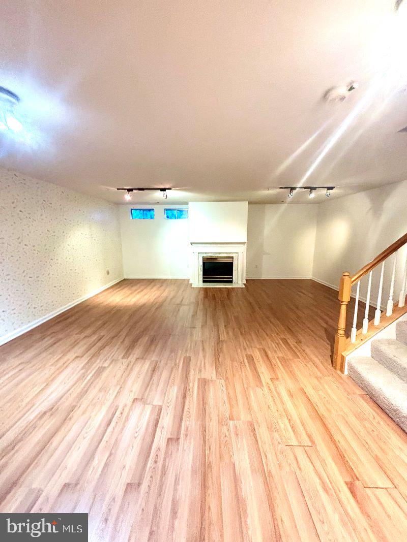 MANORS OF PAINT BRANCH - Residential Lease