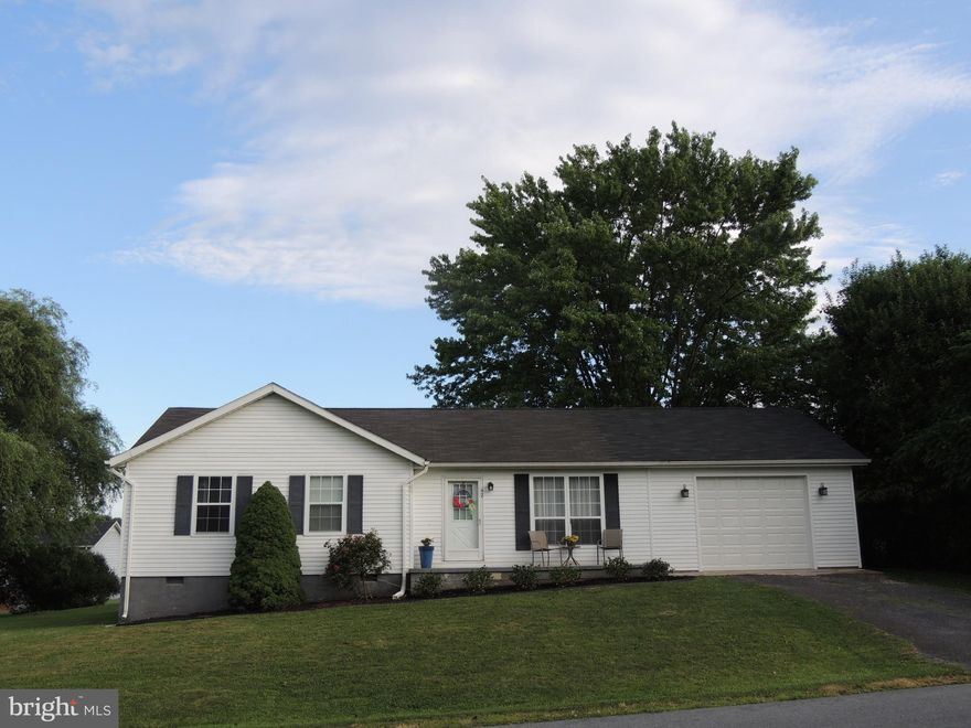 Lovely 3BR/2BA Rancher in established community, New hardwood Floors, Stainless Steel Appliances, tile, carpet and Lighting fixtures throughout. Excellent Commuter location, Easy Access to Route 340, close to Shops and Restaurants. Why rent when you can buy? Contact Carol 703-554-5071 for additional details on this property before it's gone!