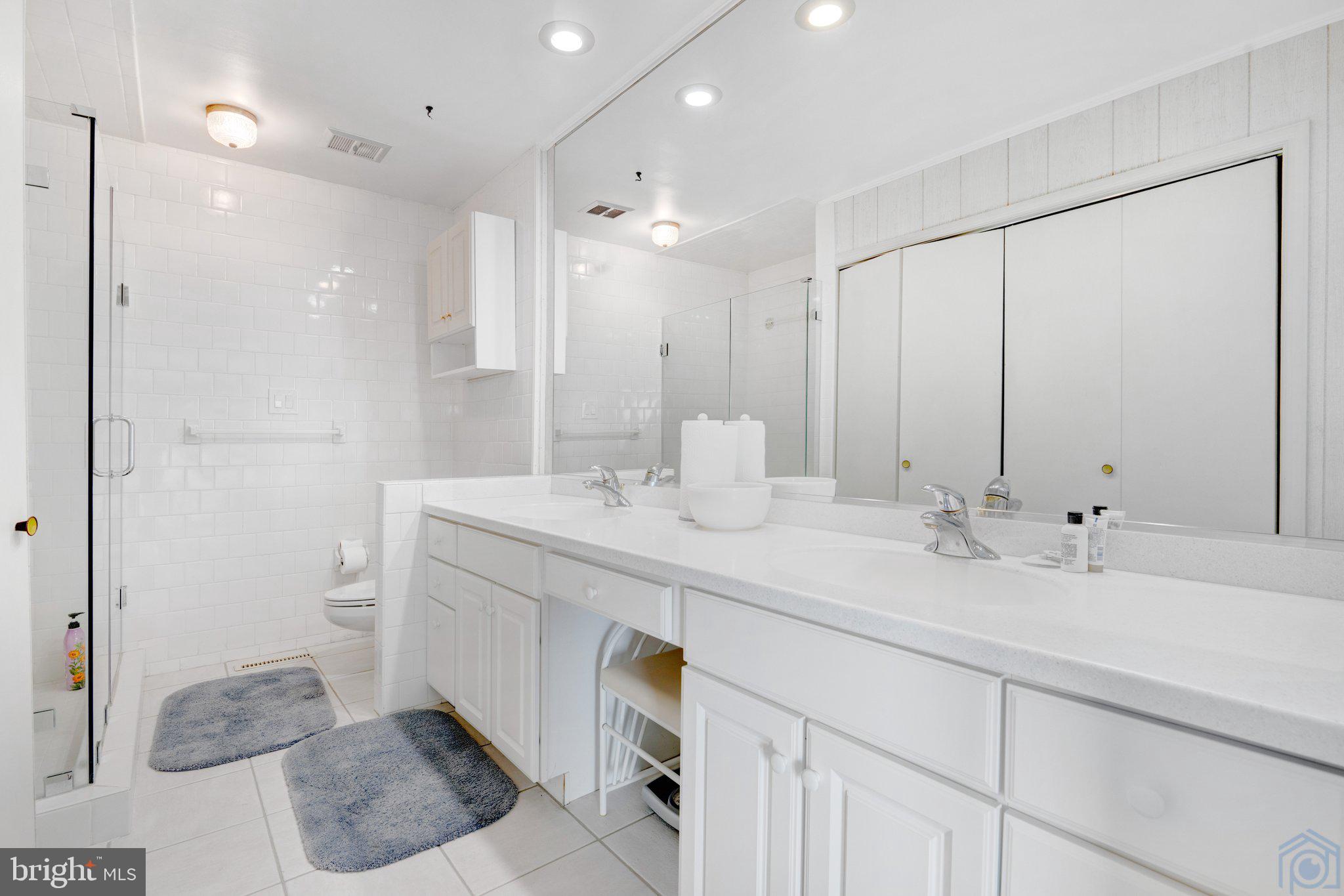 ARUNDEL ON THE BAY - Residential Lease