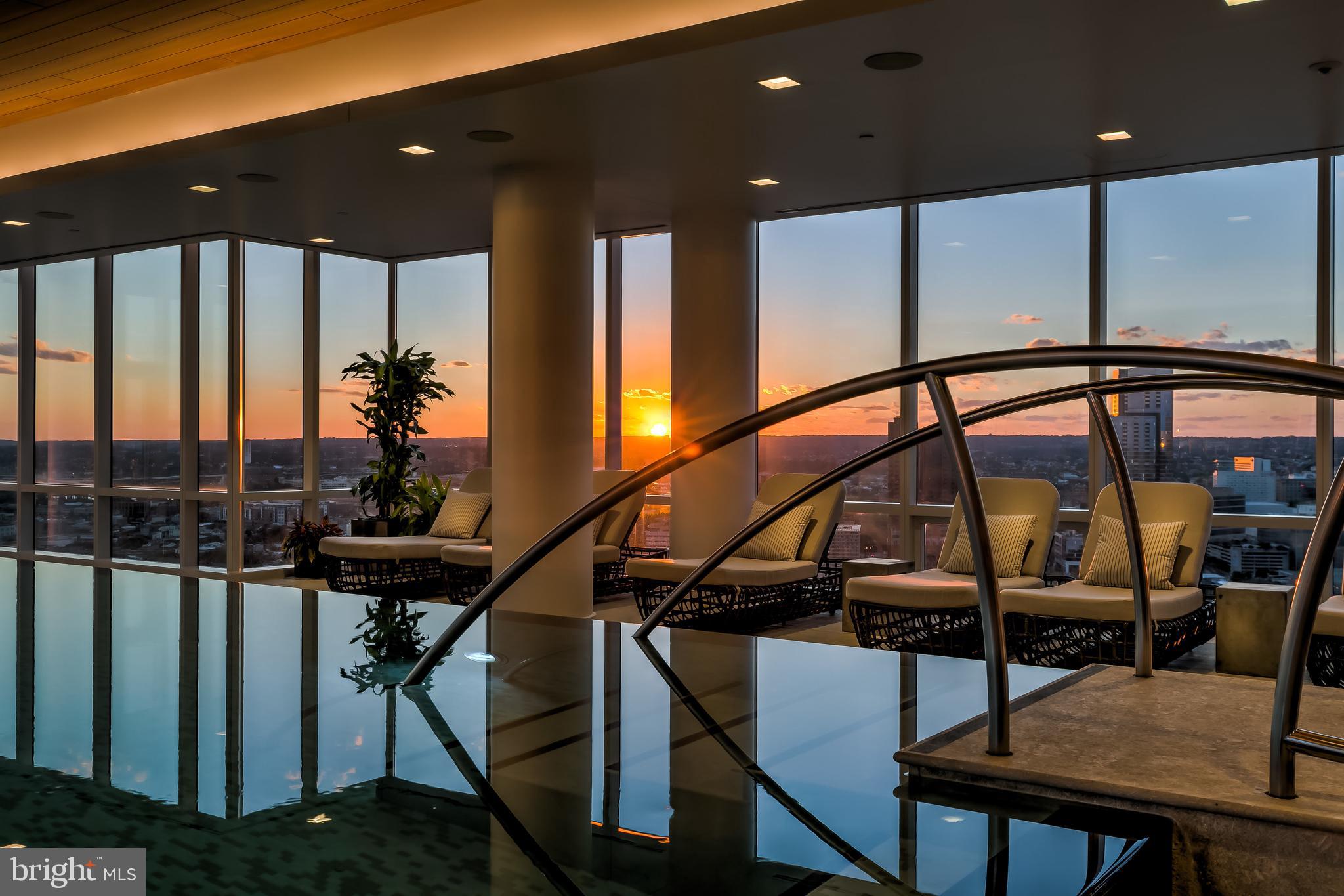 HARBOR EAST - Residential