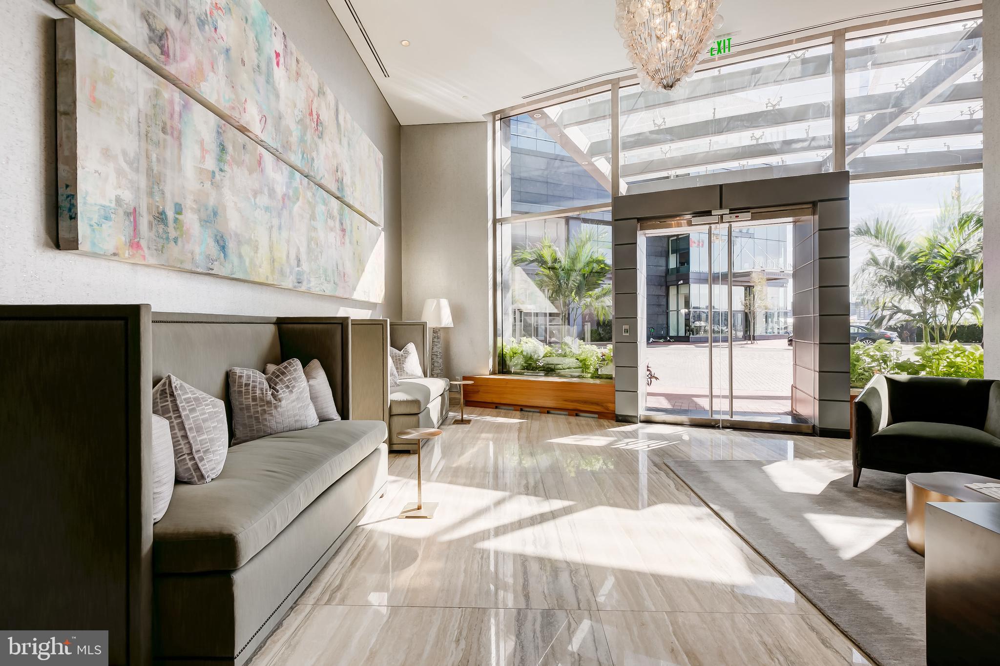 HARBOR EAST - Residential