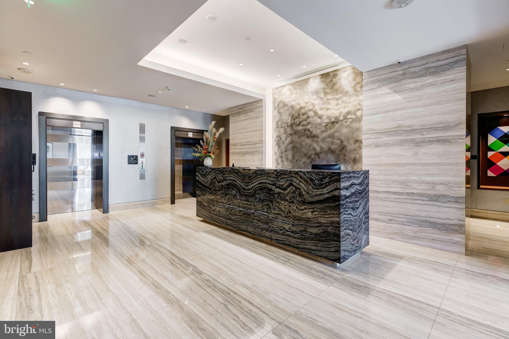 HARBOR EAST - Residential