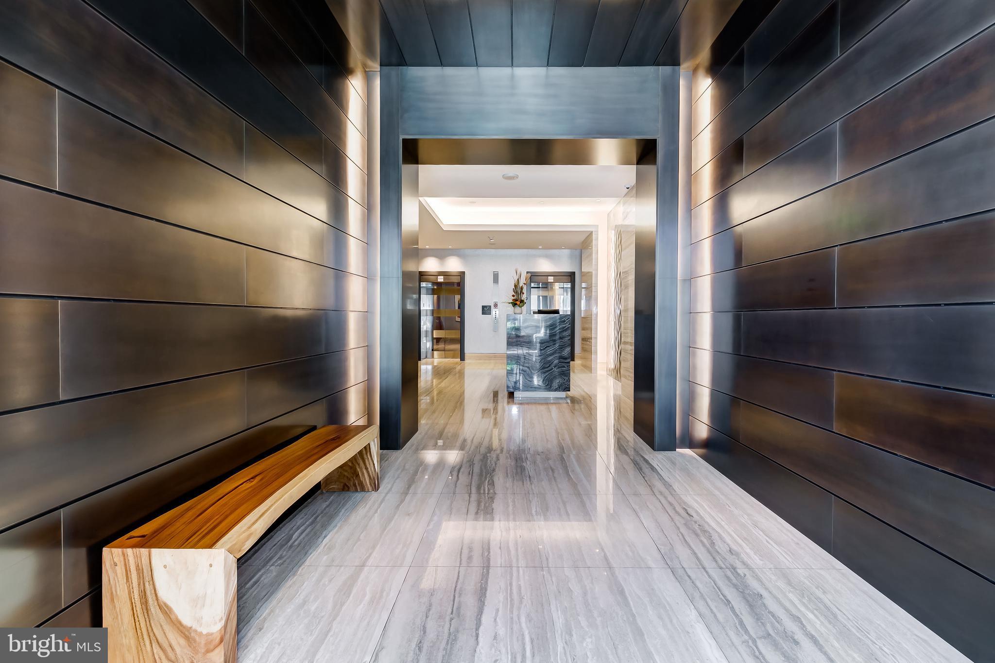 HARBOR EAST - Residential
