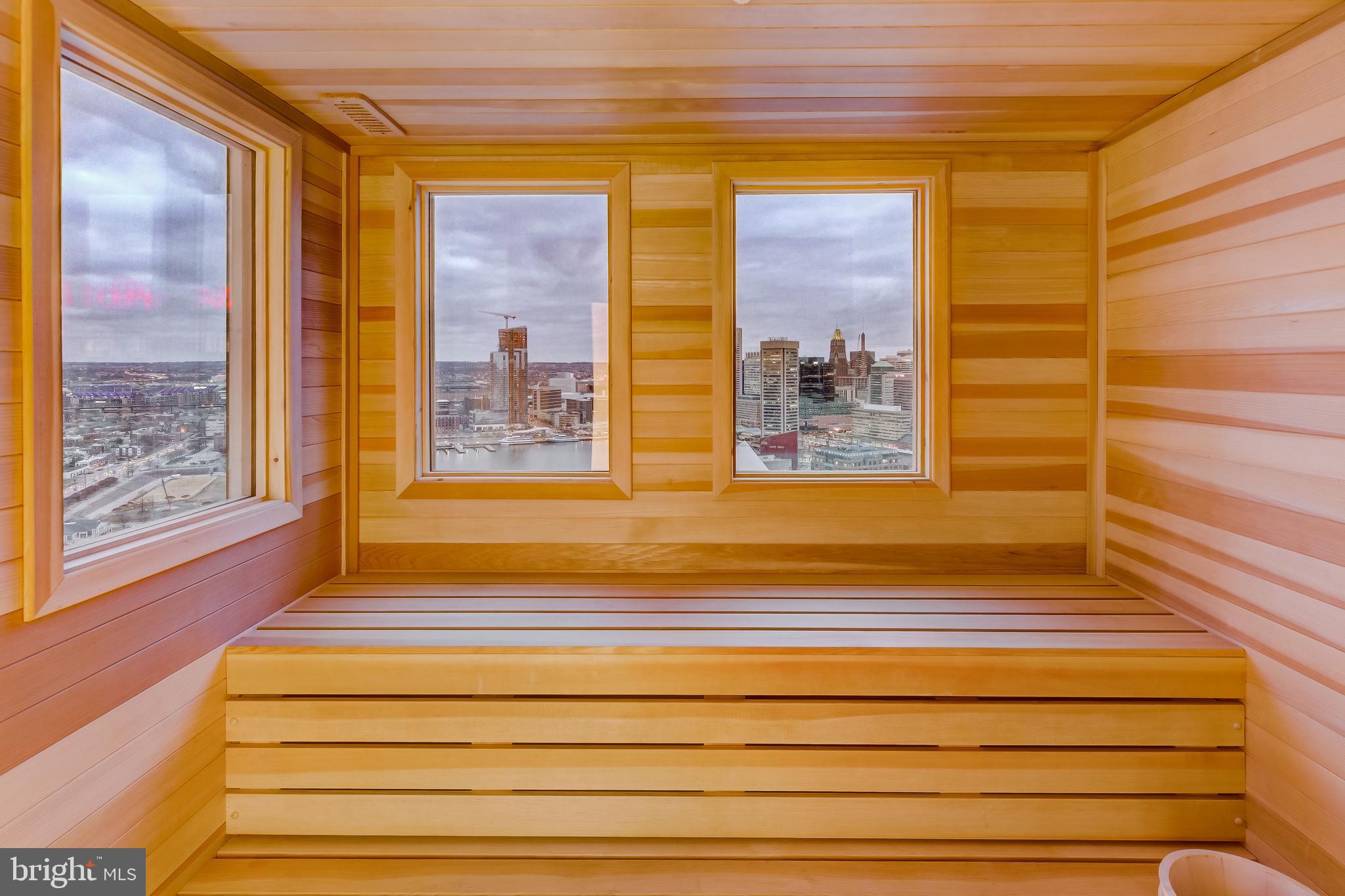 HARBOR EAST - Residential