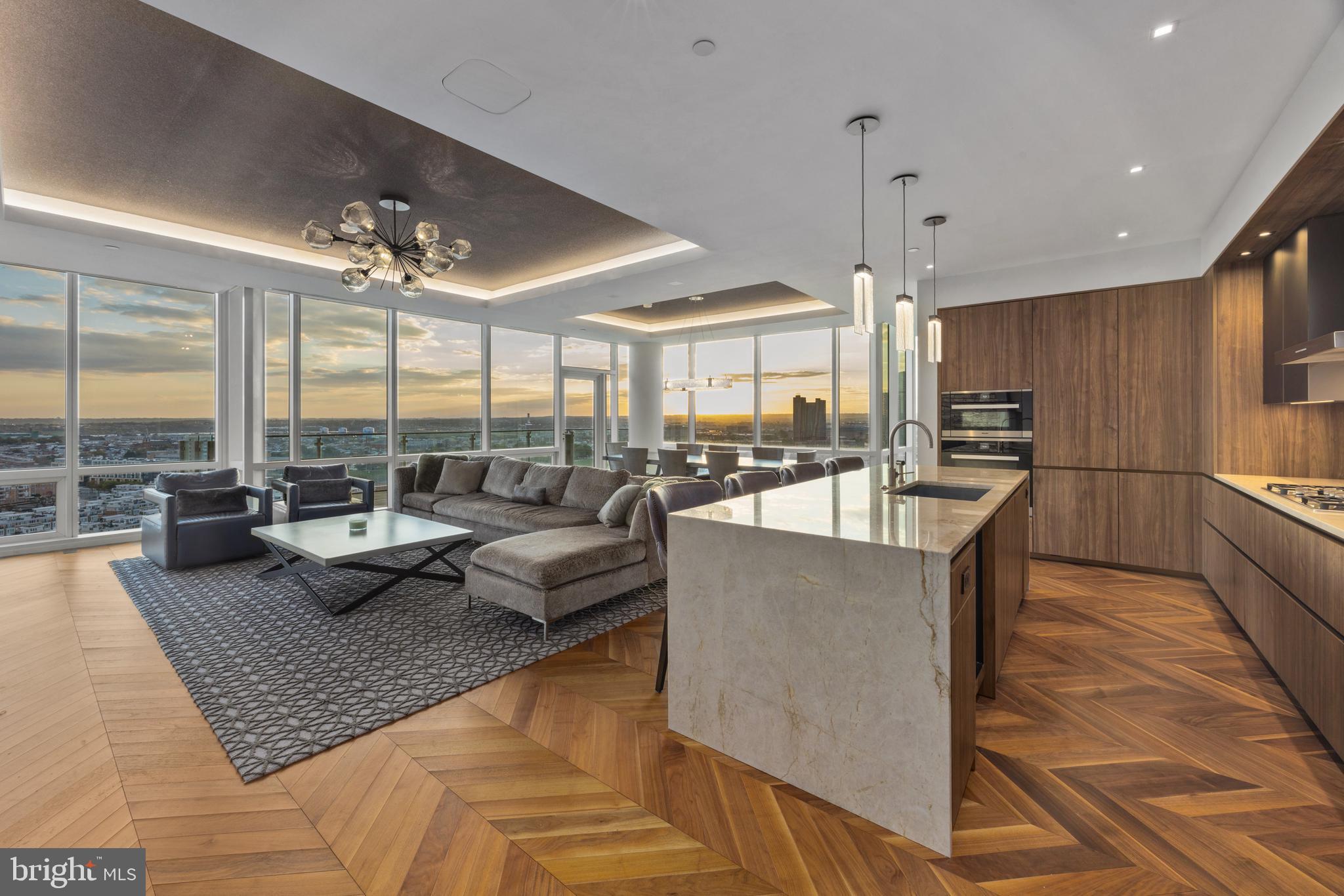HARBOR EAST - Residential
