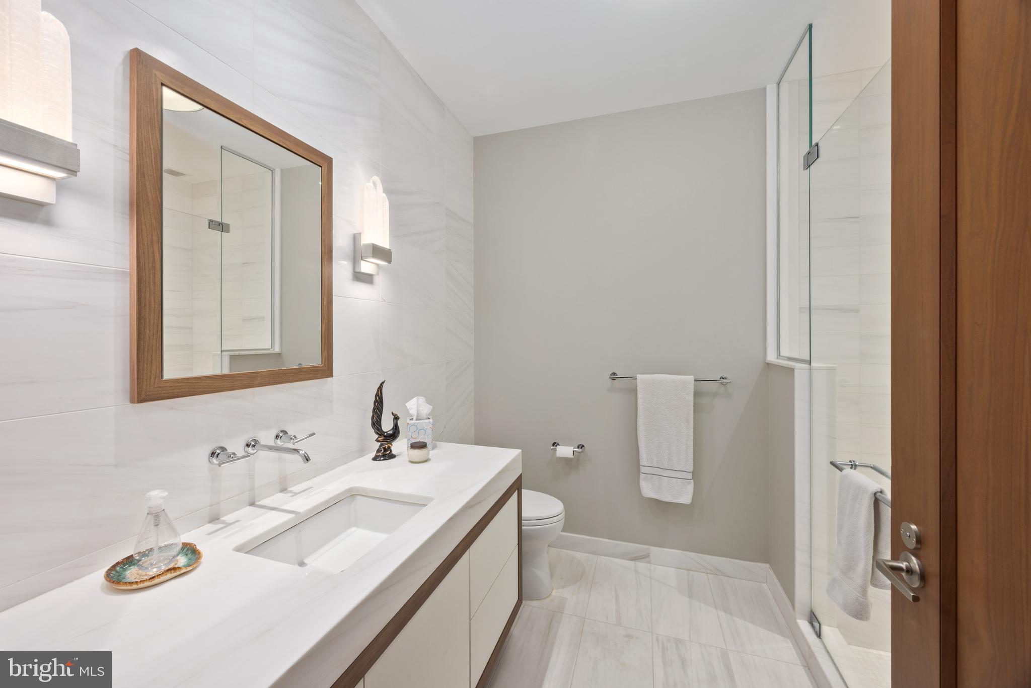 HARBOR EAST - Residential