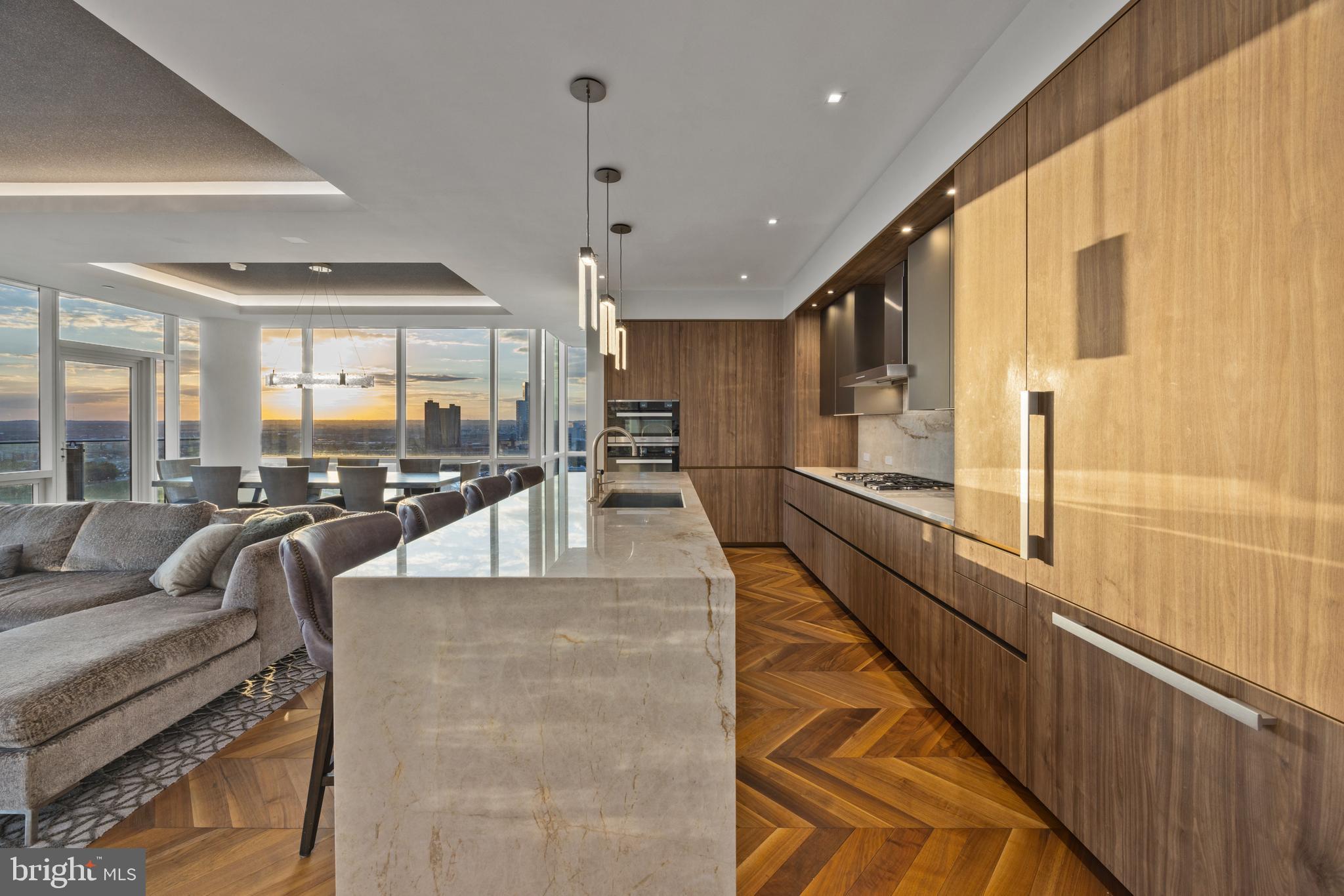 HARBOR EAST - Residential
