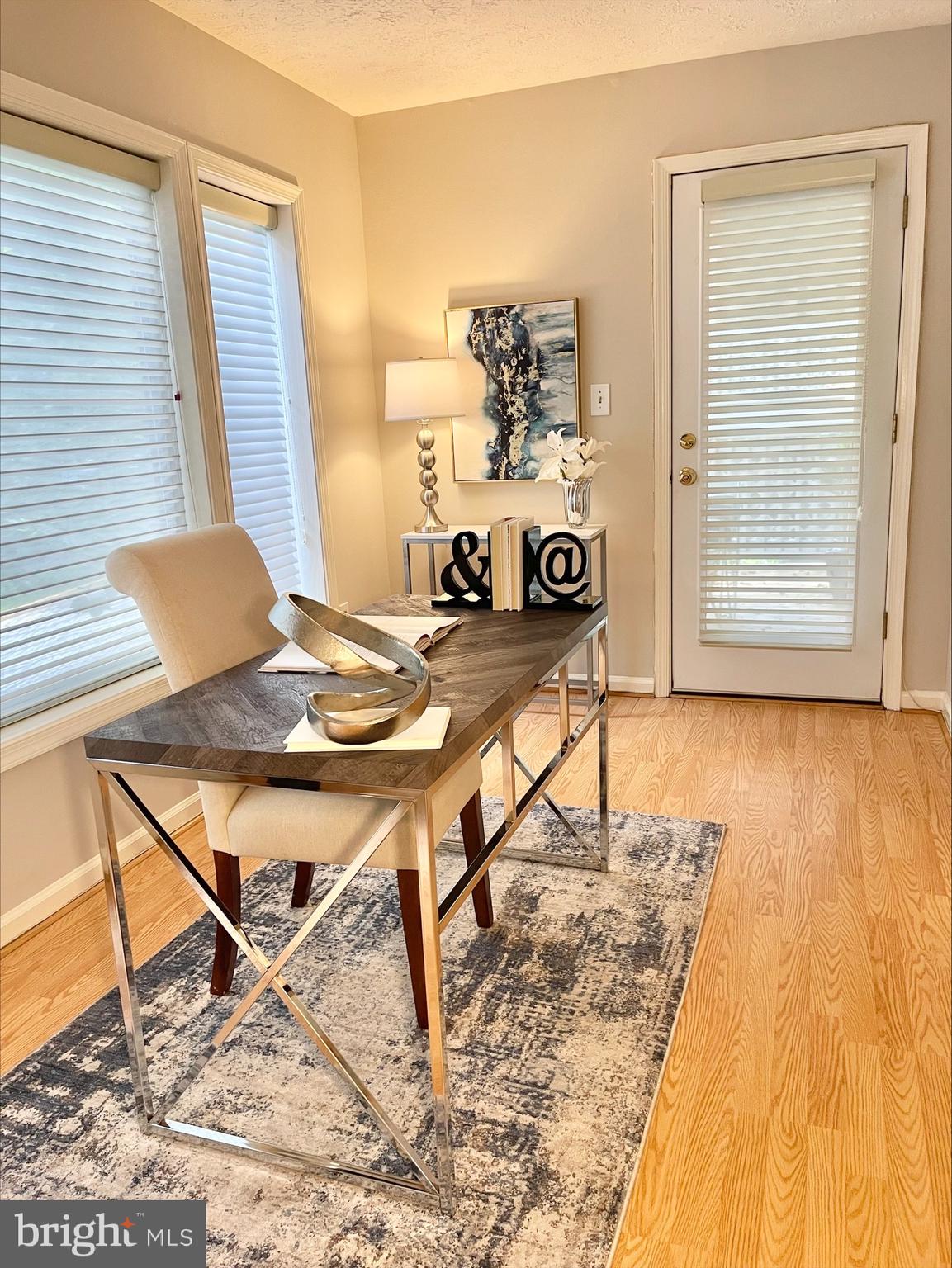 HUNTERS CROSSING - Residential