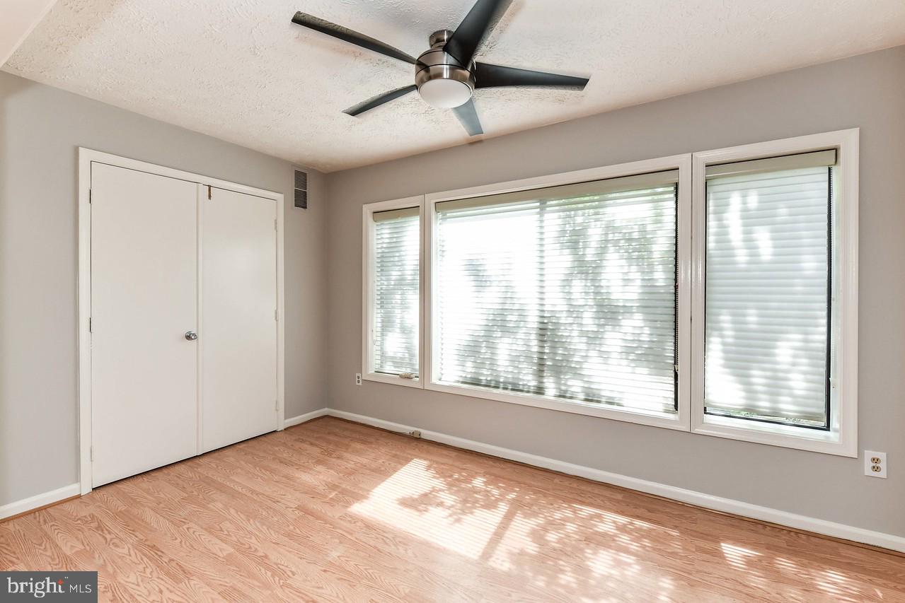 HUNTERS CROSSING - Residential