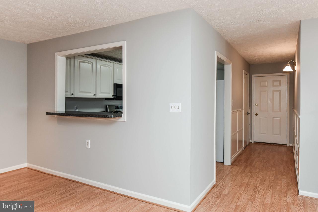 HUNTERS CROSSING - Residential