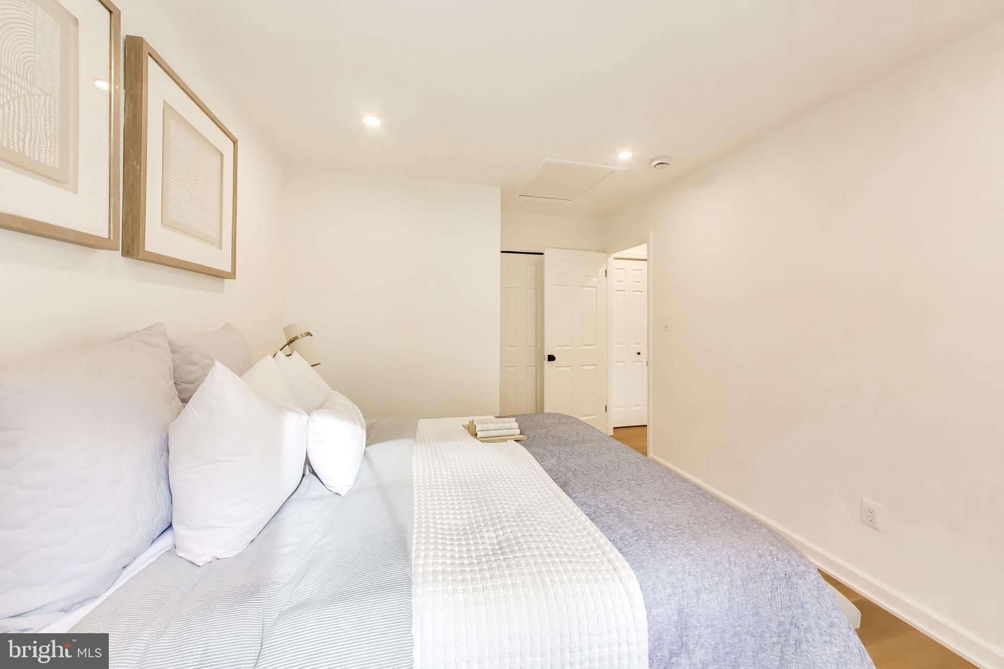 DUFIEF MILL BROOK - Residential