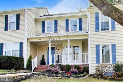 Townhouse For Sale - 11608 Pleasant Meadow Dr Dr<br/> NORTH POTOMAC, MD 20878