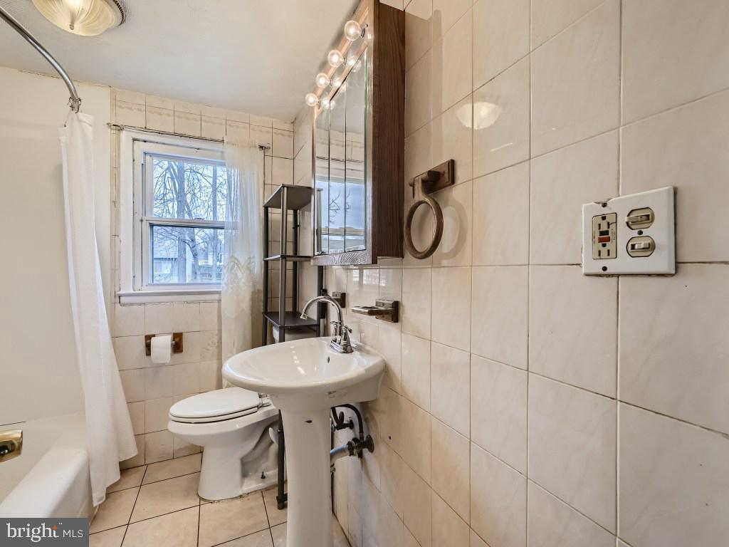 OAKLAND PARK - Residential