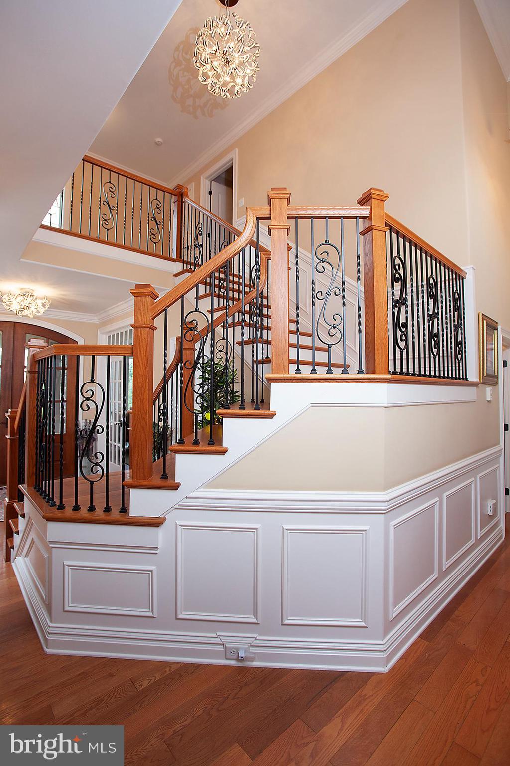 FOREST HILLS - Residential