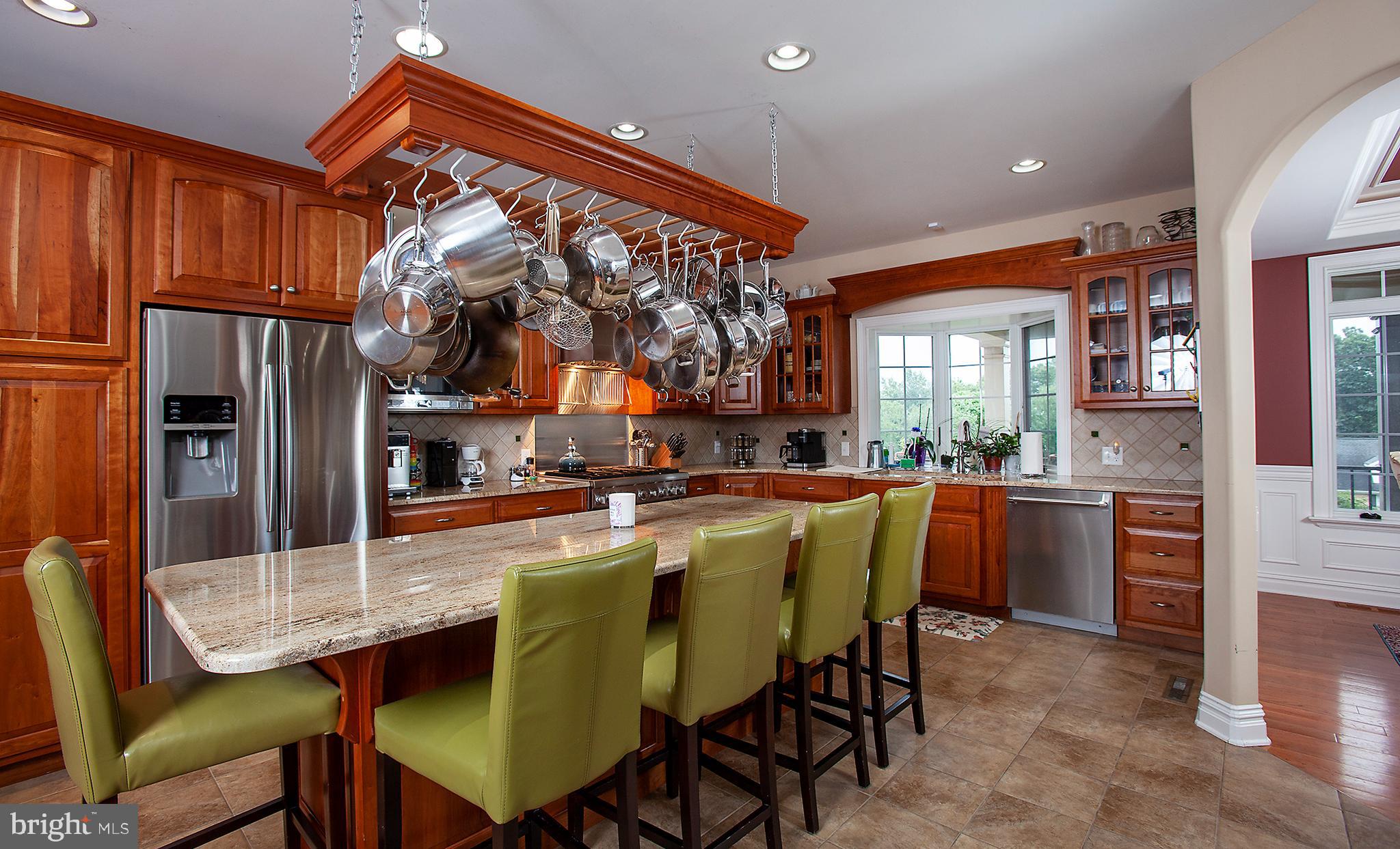 FOREST HILLS - Residential