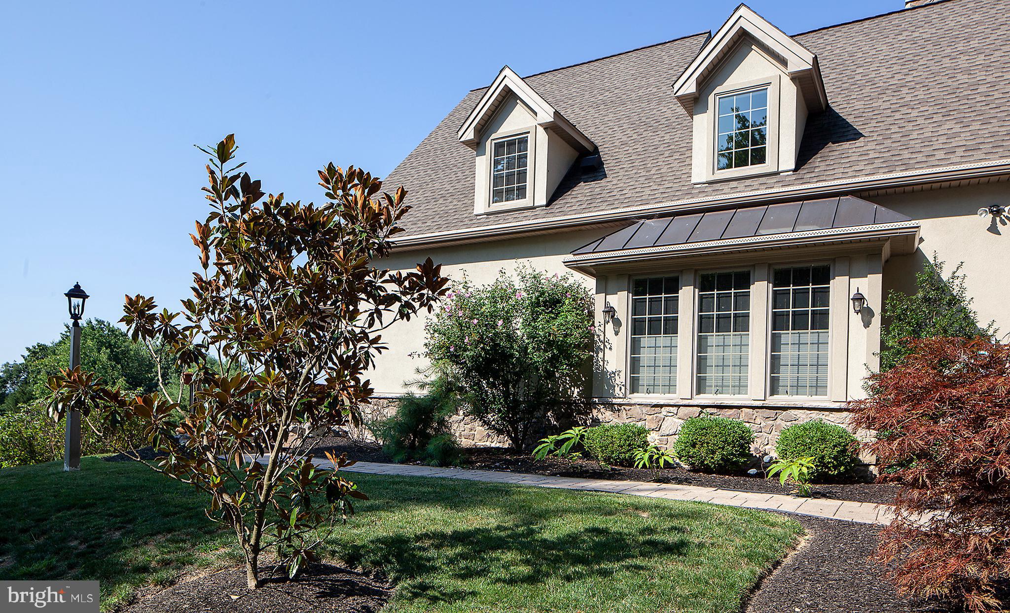 FOREST HILLS - Residential
