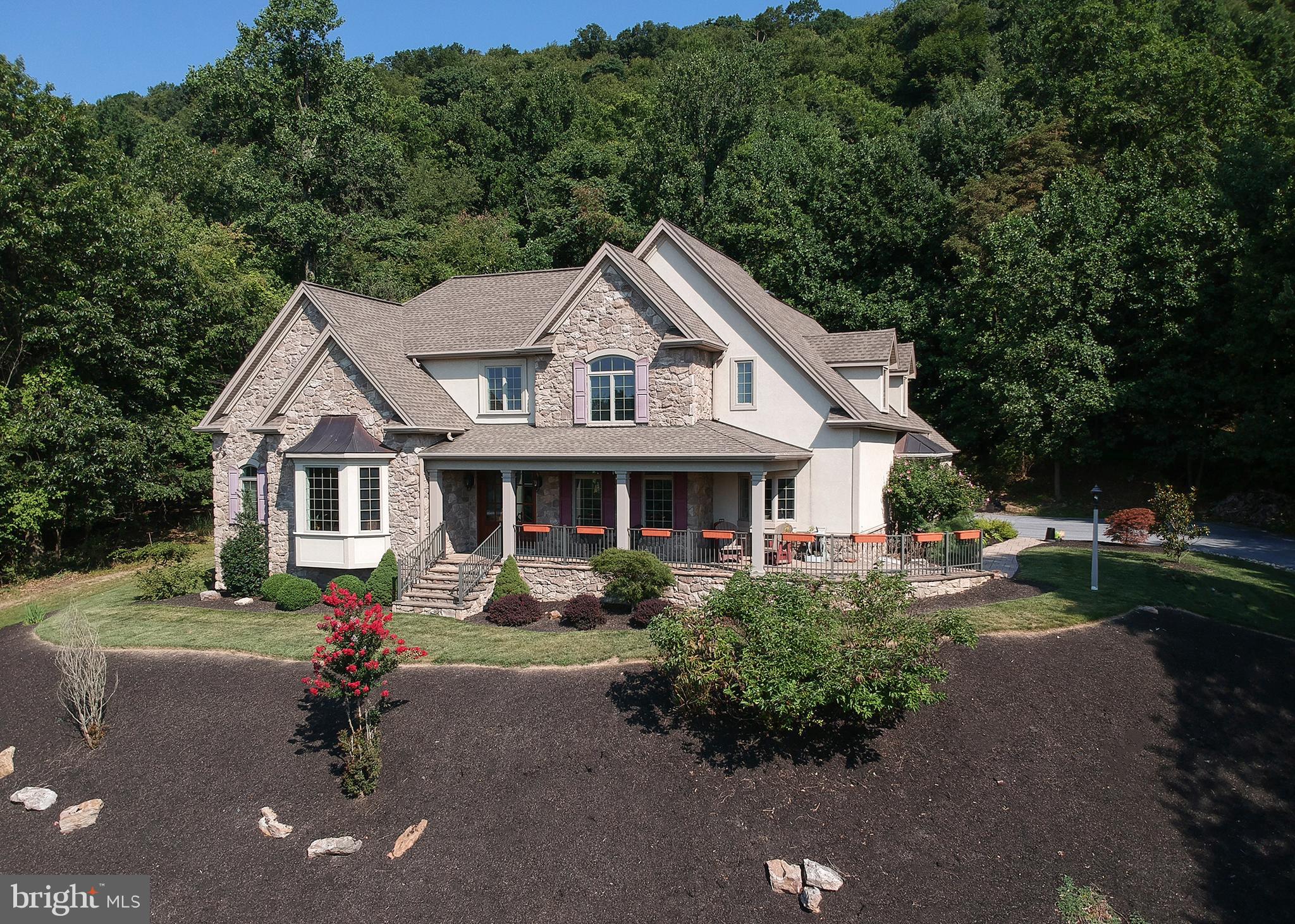 FOREST HILLS - Residential