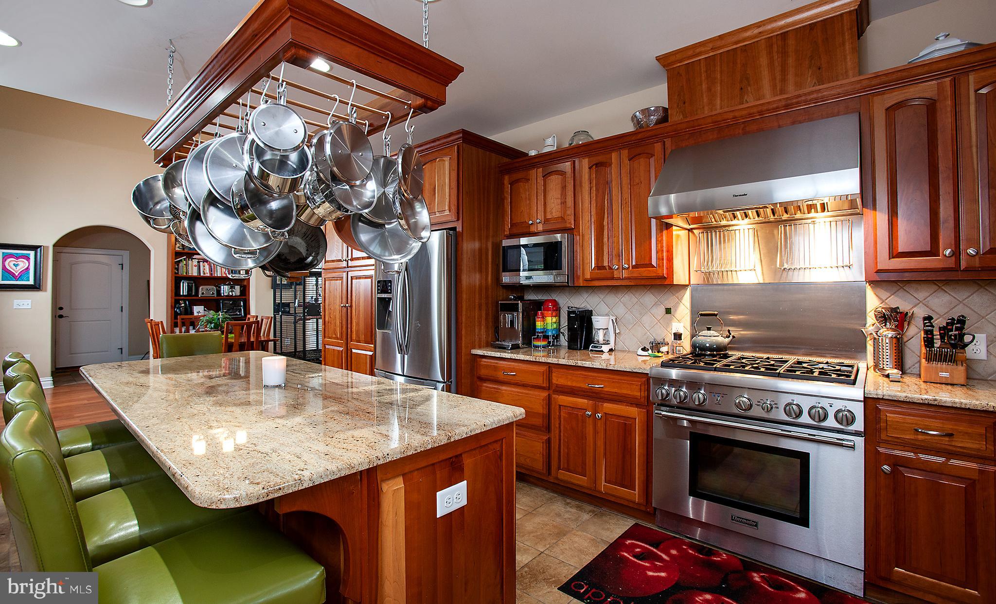 FOREST HILLS - Residential