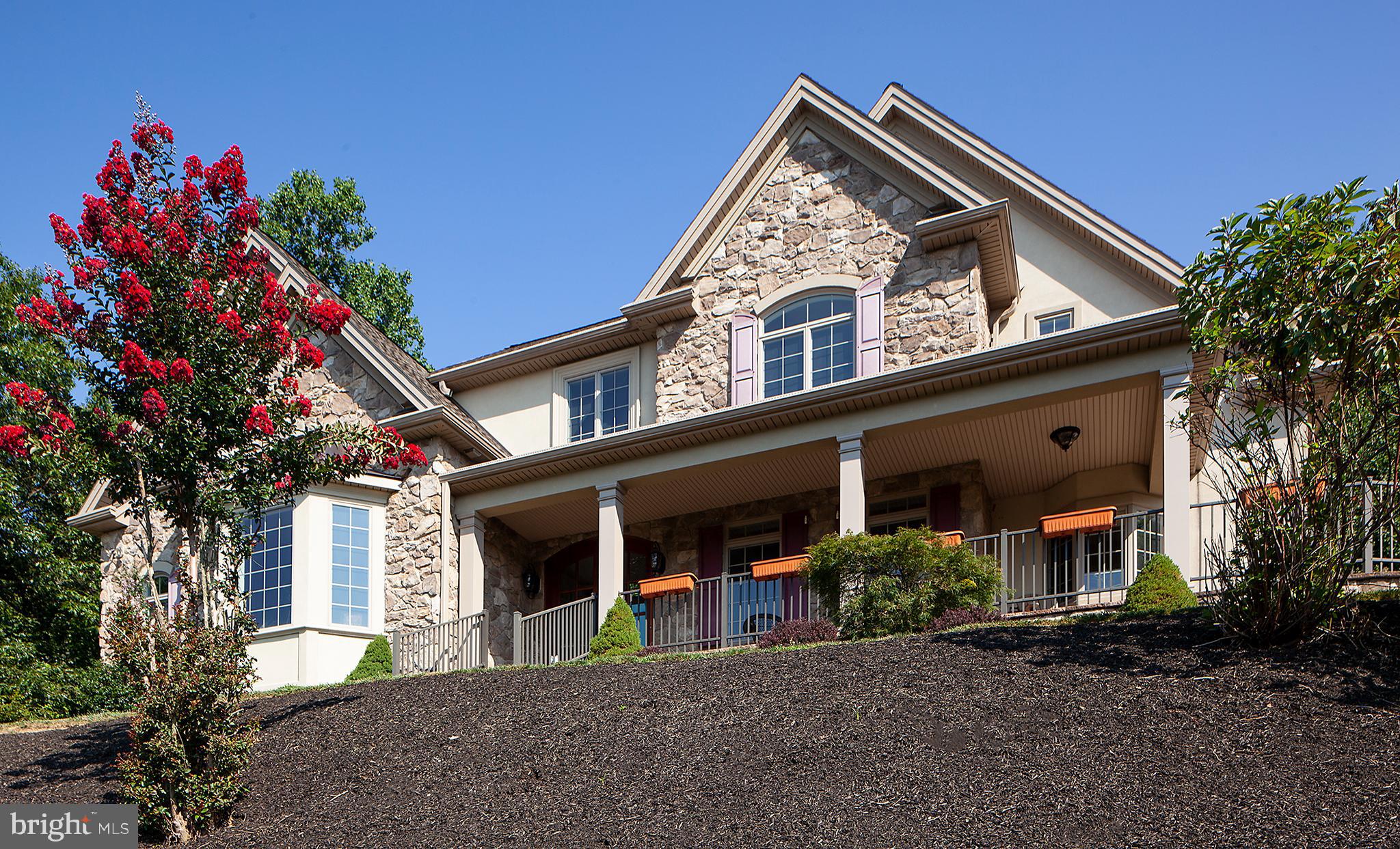 FOREST HILLS - Residential