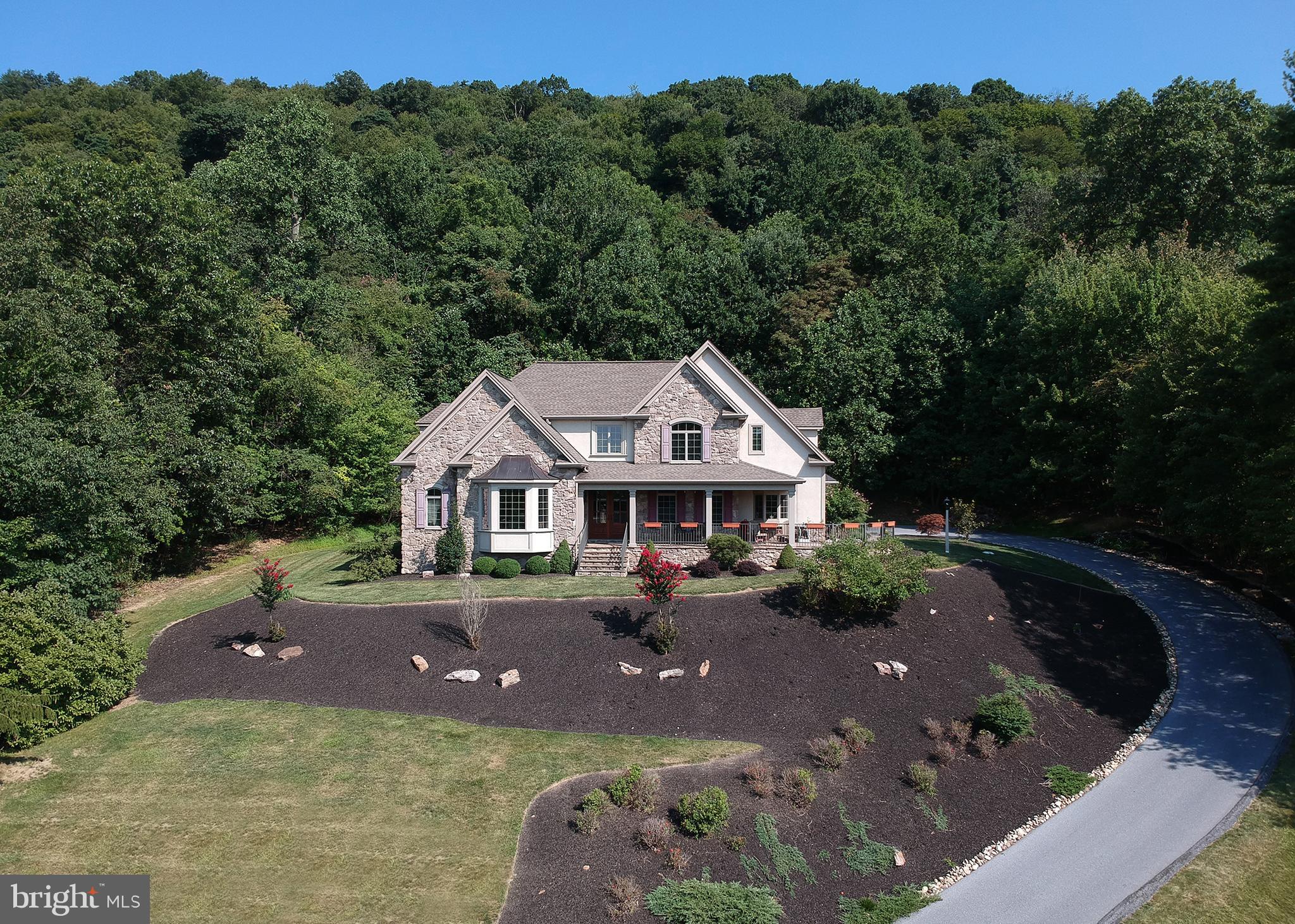 FOREST HILLS - Residential