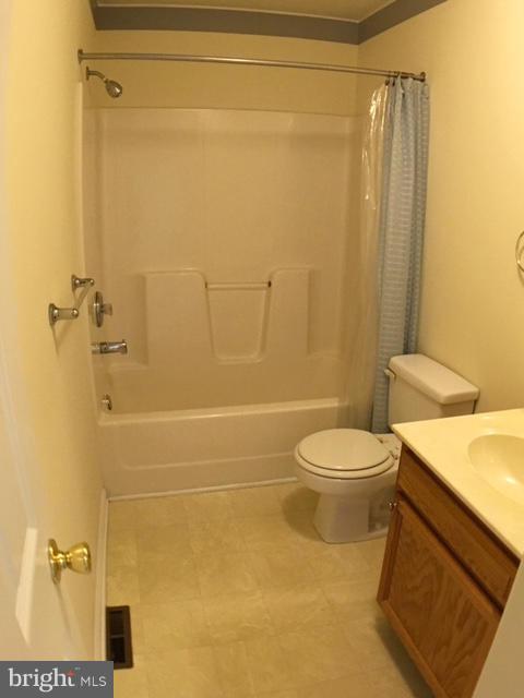 VILLAGE OF PHEASANT GLEN - Residential