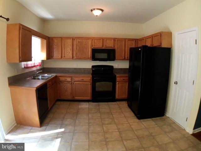 VILLAGE OF PHEASANT GLEN - Residential