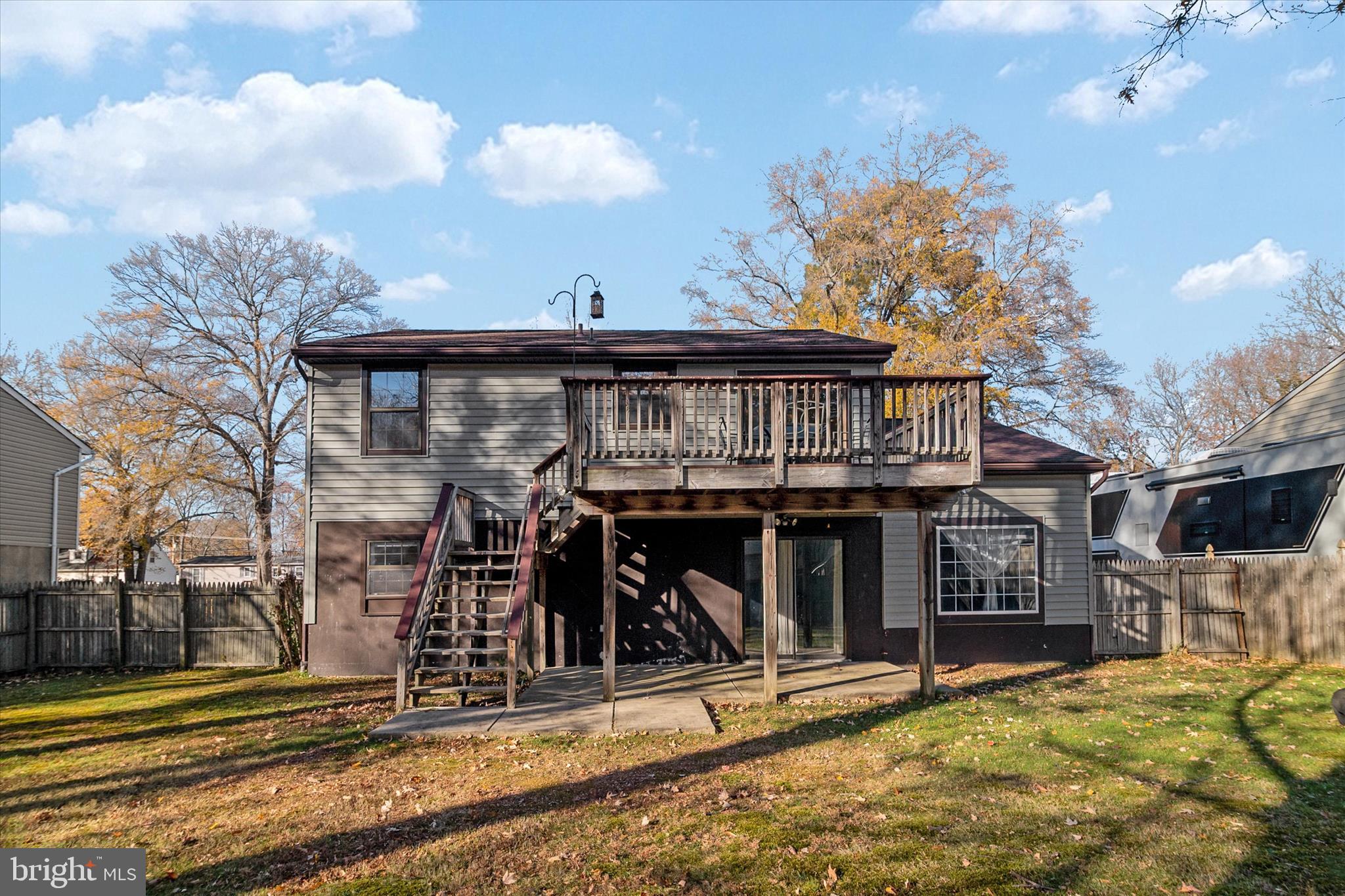 FRANKLIN MANOR ON THE BAY - Residential